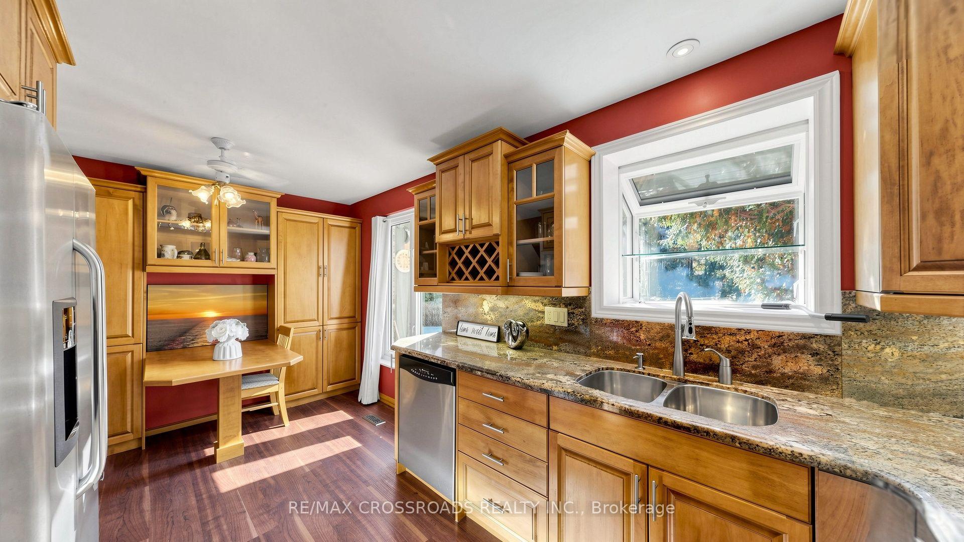Photo 11 of 27 Hagerman Boulevard, Markham, Unionville — HOMEH