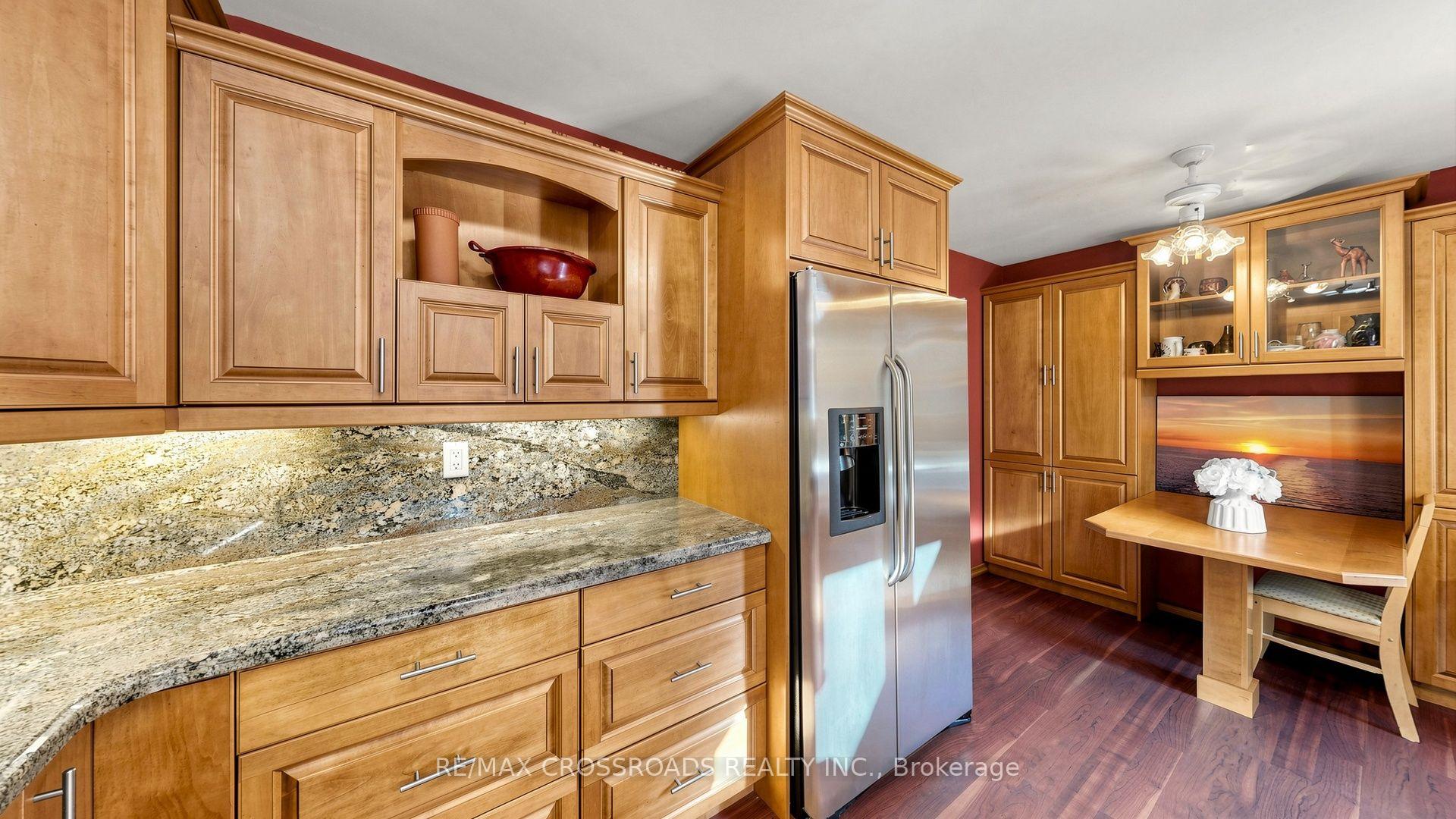 Photo 12 of 27 Hagerman Boulevard, Markham, Unionville — HOMEH