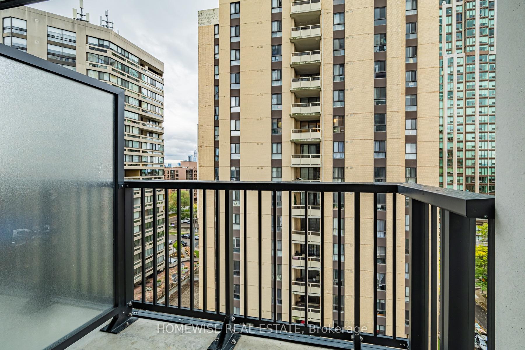 Photo 13 of Unit 1505, 91 Montclair Avenue, Toronto, Forest Hill South — HOMEH