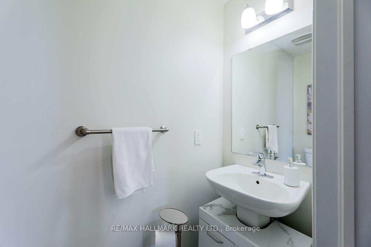 Photo 7 of 60 Nearco Crescent, Oshawa, Windfields — HOMEH