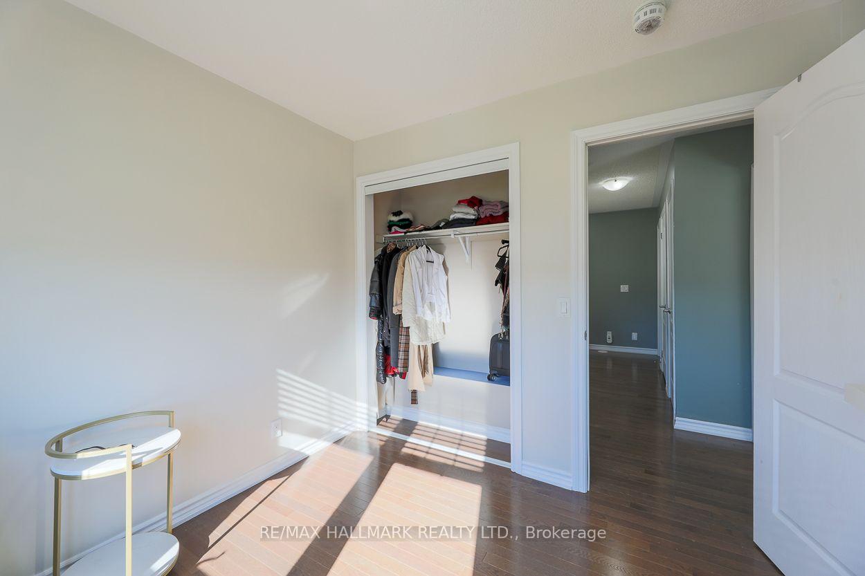 Photo 10 of 60 Nearco Crescent, Oshawa, Windfields — HOMEH