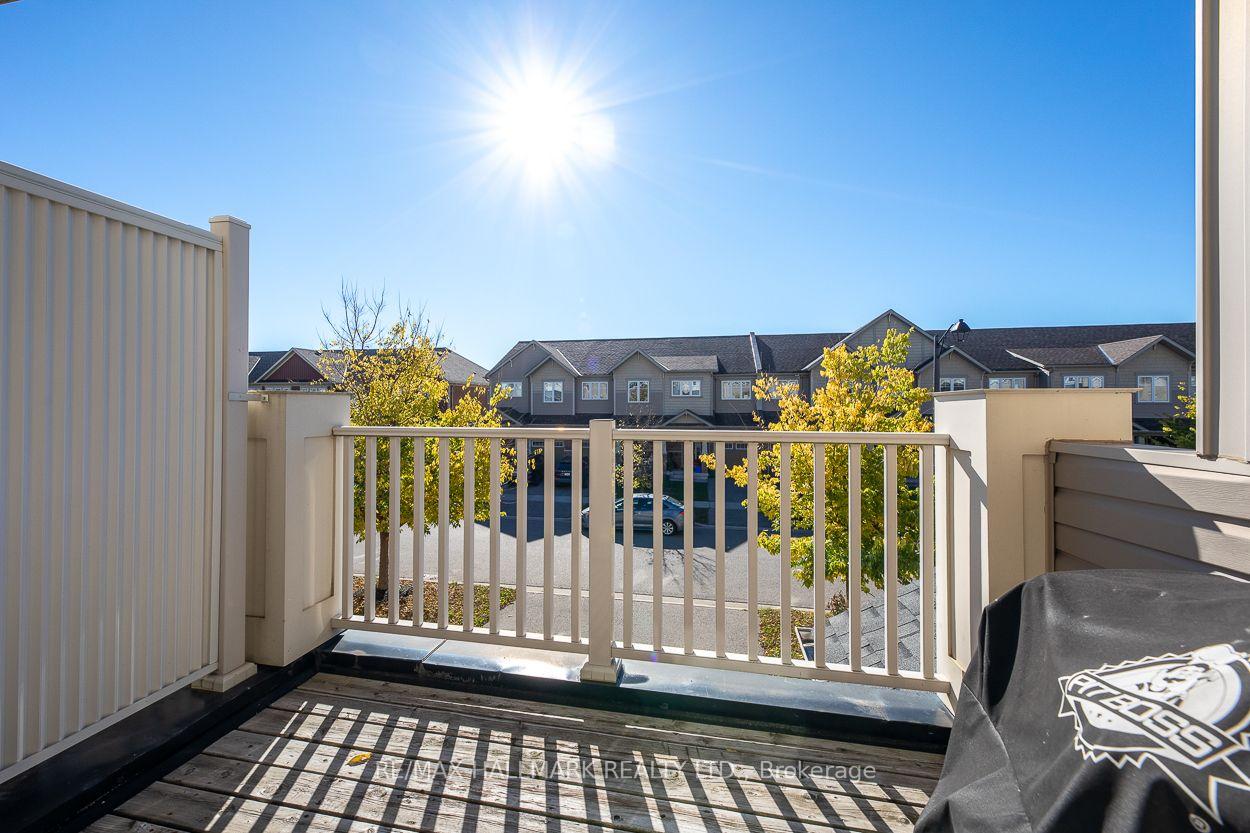 Photo 13 of 60 Nearco Crescent, Oshawa, Windfields — HOMEH