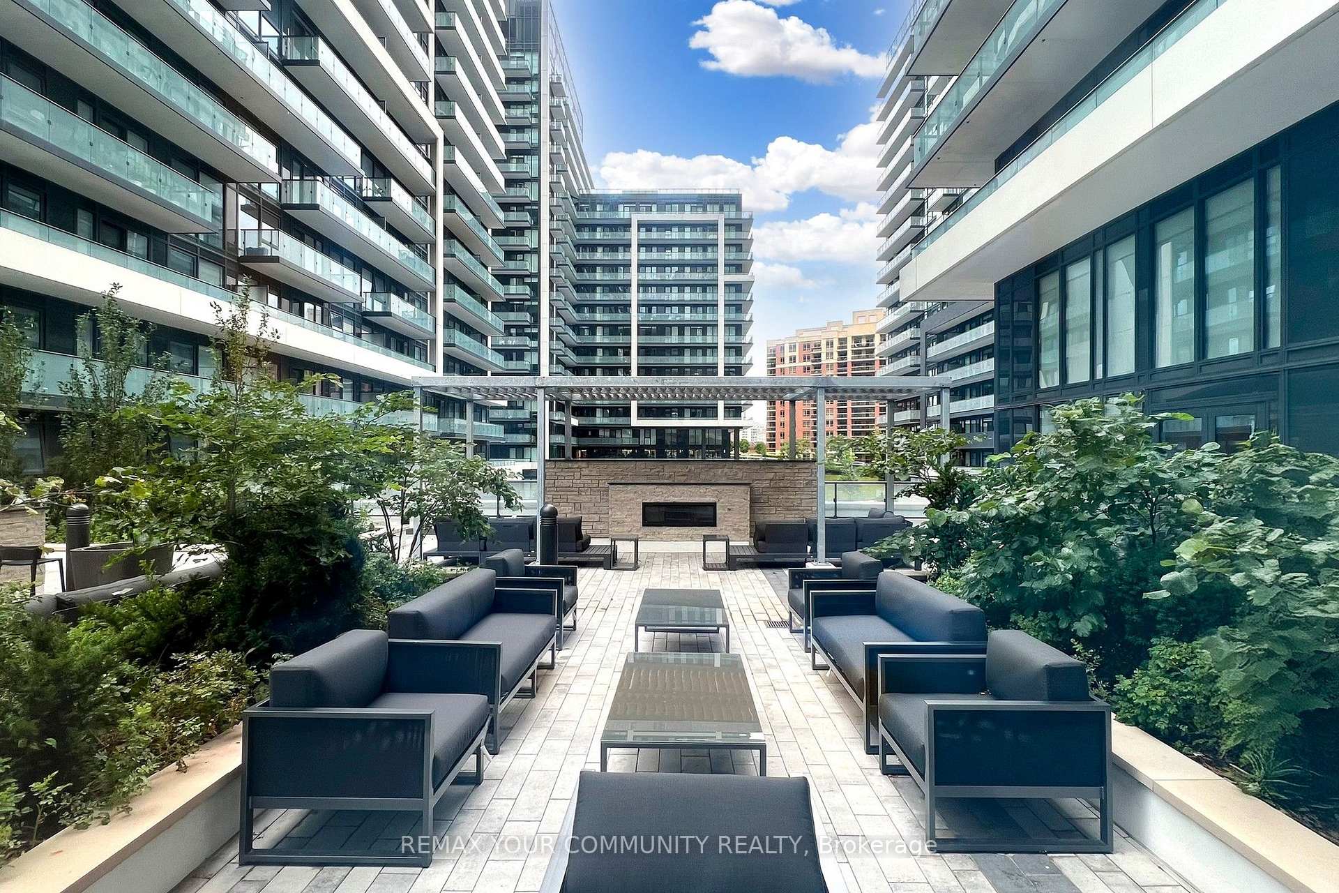 Photo 27 of Unit 2106, 105 Oneida Crescent, Richmond Hill, Langstaff — HOMEH