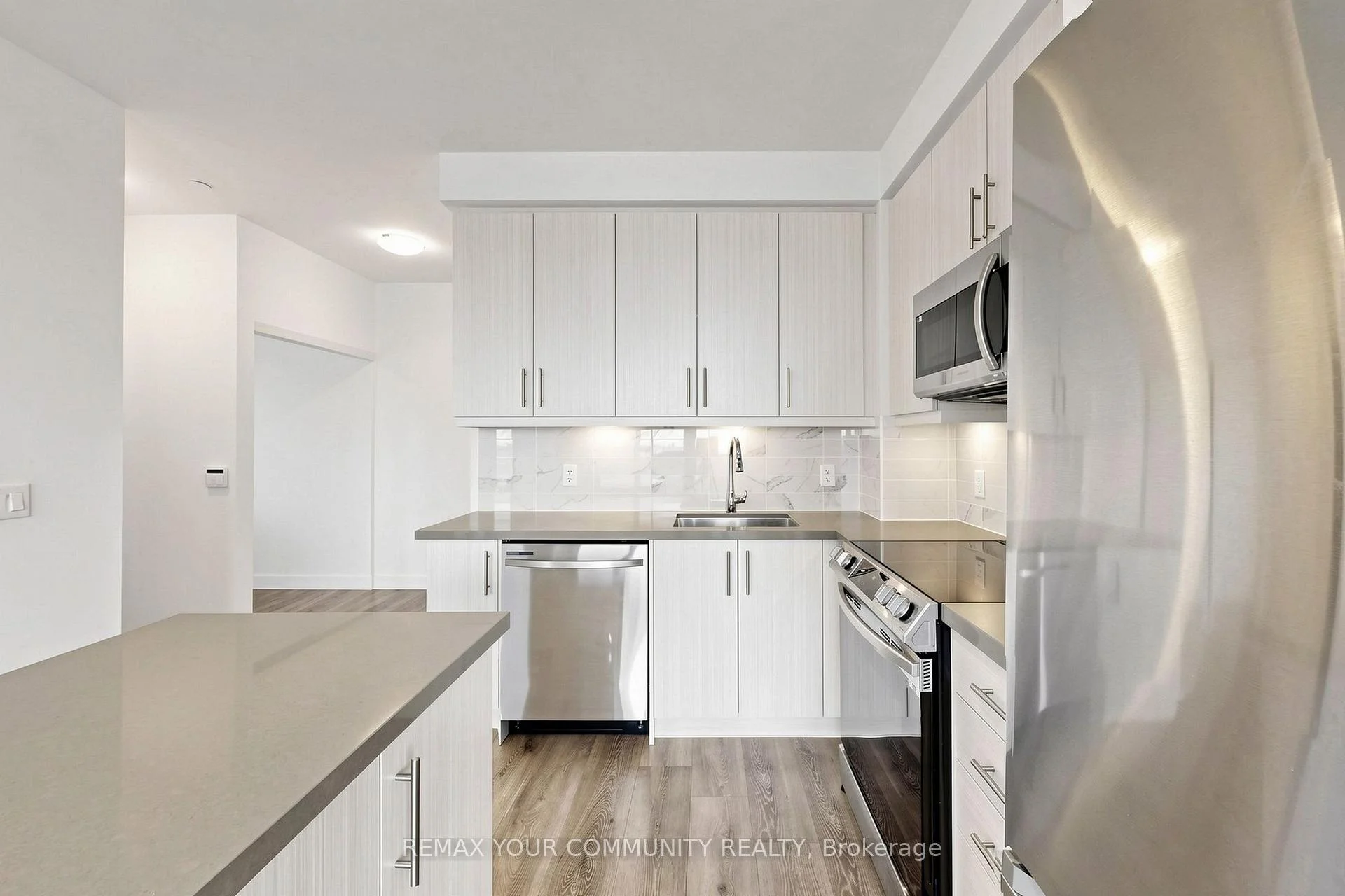 Photo 24 of Unit 2106, 105 Oneida Crescent, Richmond Hill, Langstaff — HOMEH