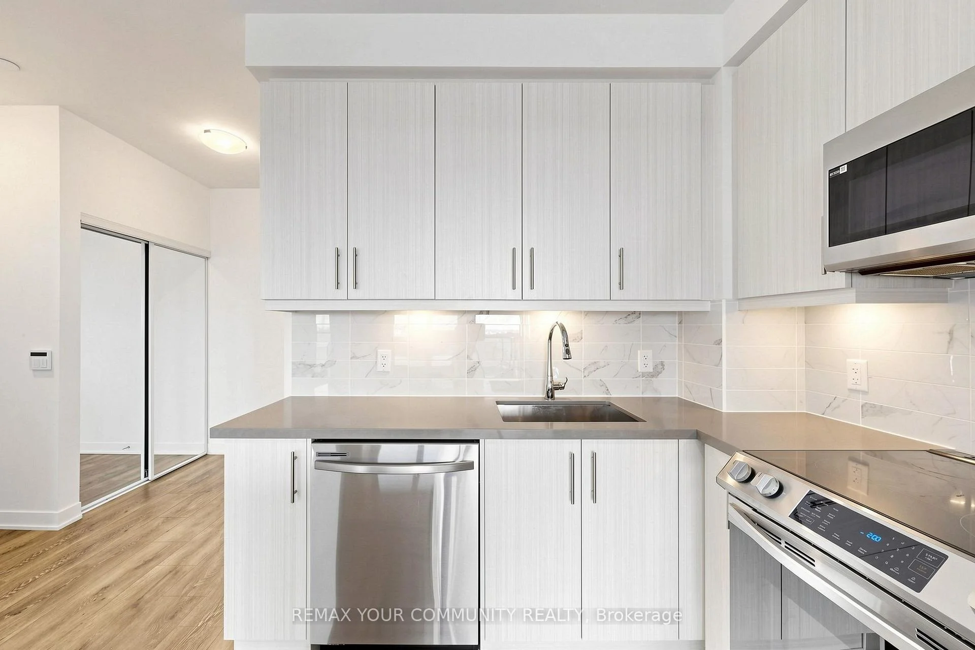 Photo 28 of Unit 2106, 105 Oneida Crescent, Richmond Hill, Langstaff — HOMEH