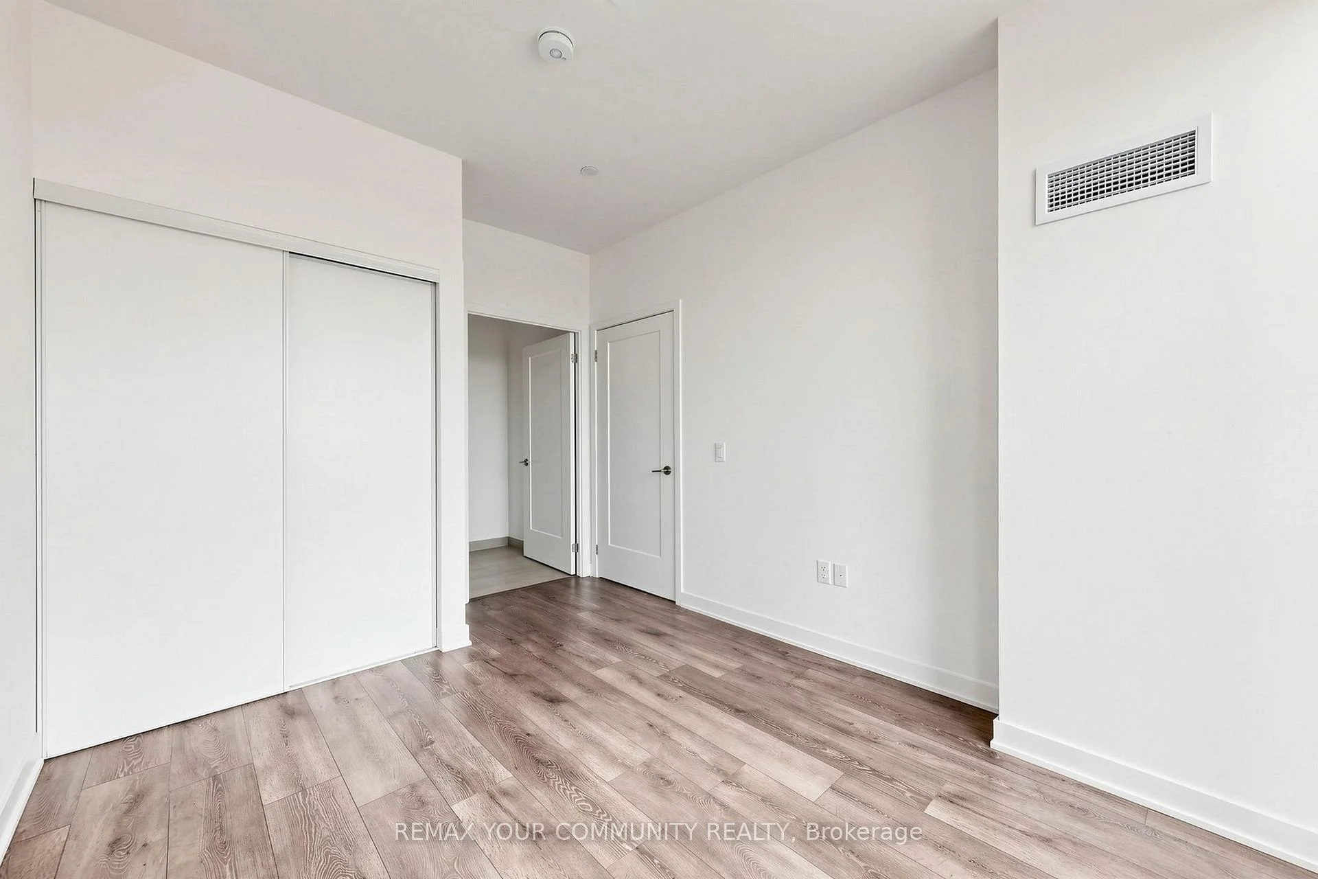 Photo 32 of Unit 2106, 105 Oneida Crescent, Richmond Hill, Langstaff — HOMEH