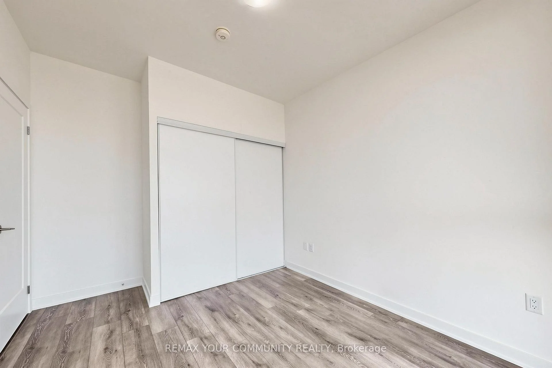 Photo 38 of Unit 2106, 105 Oneida Crescent, Richmond Hill, Langstaff — HOMEH