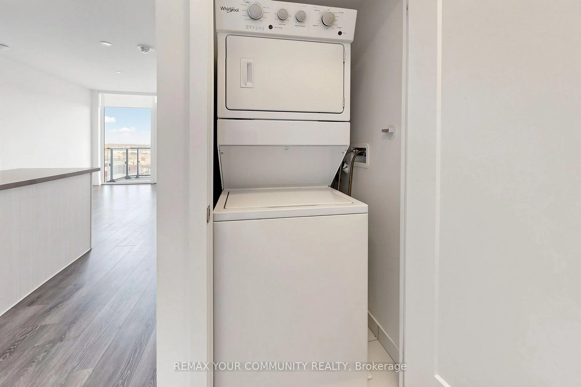 Photo 41 of Unit 2106, 105 Oneida Crescent, Richmond Hill, Langstaff — HOMEH
