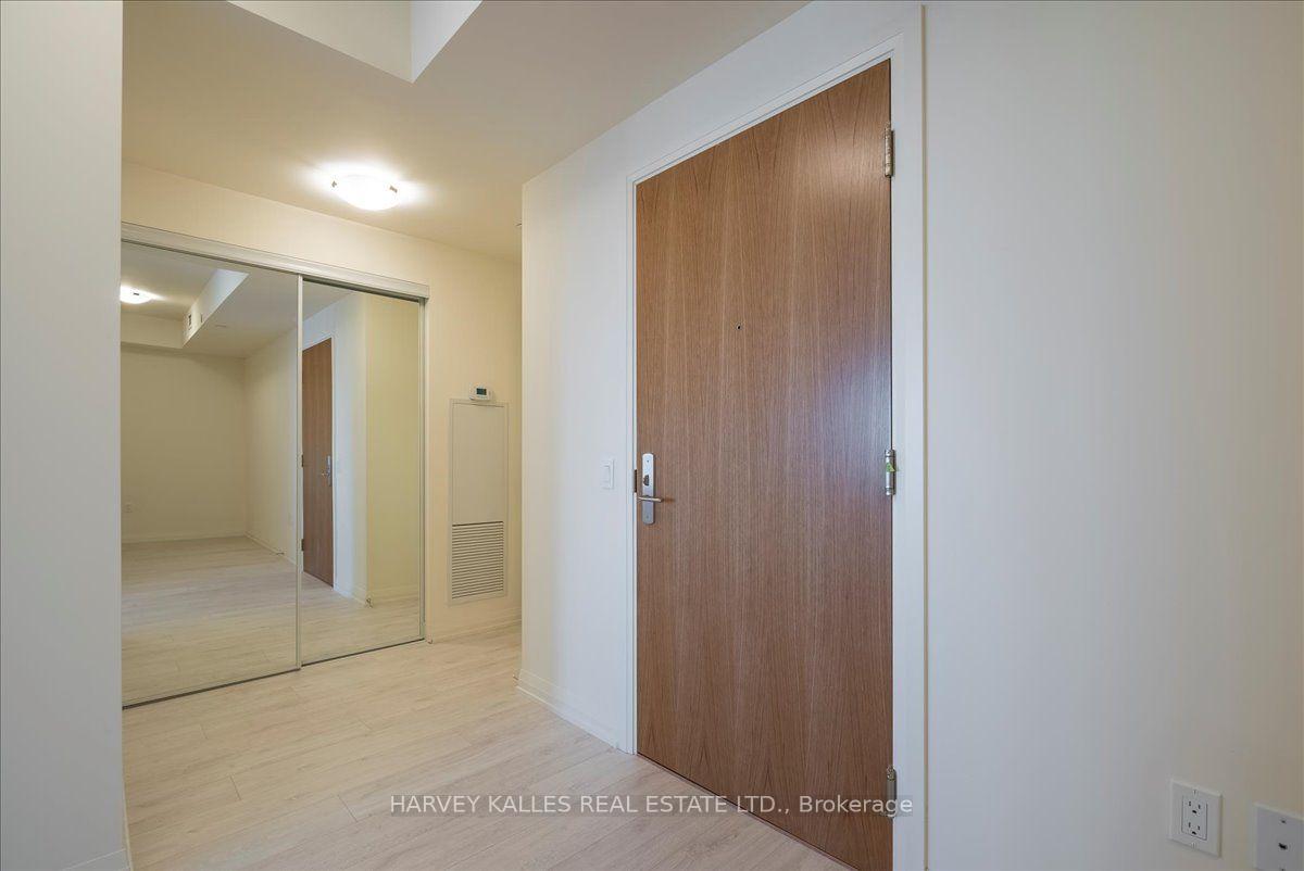 Photo 5 of Unit 411, 8960 Jane Street, Vaughan, Concord — HOMEH
