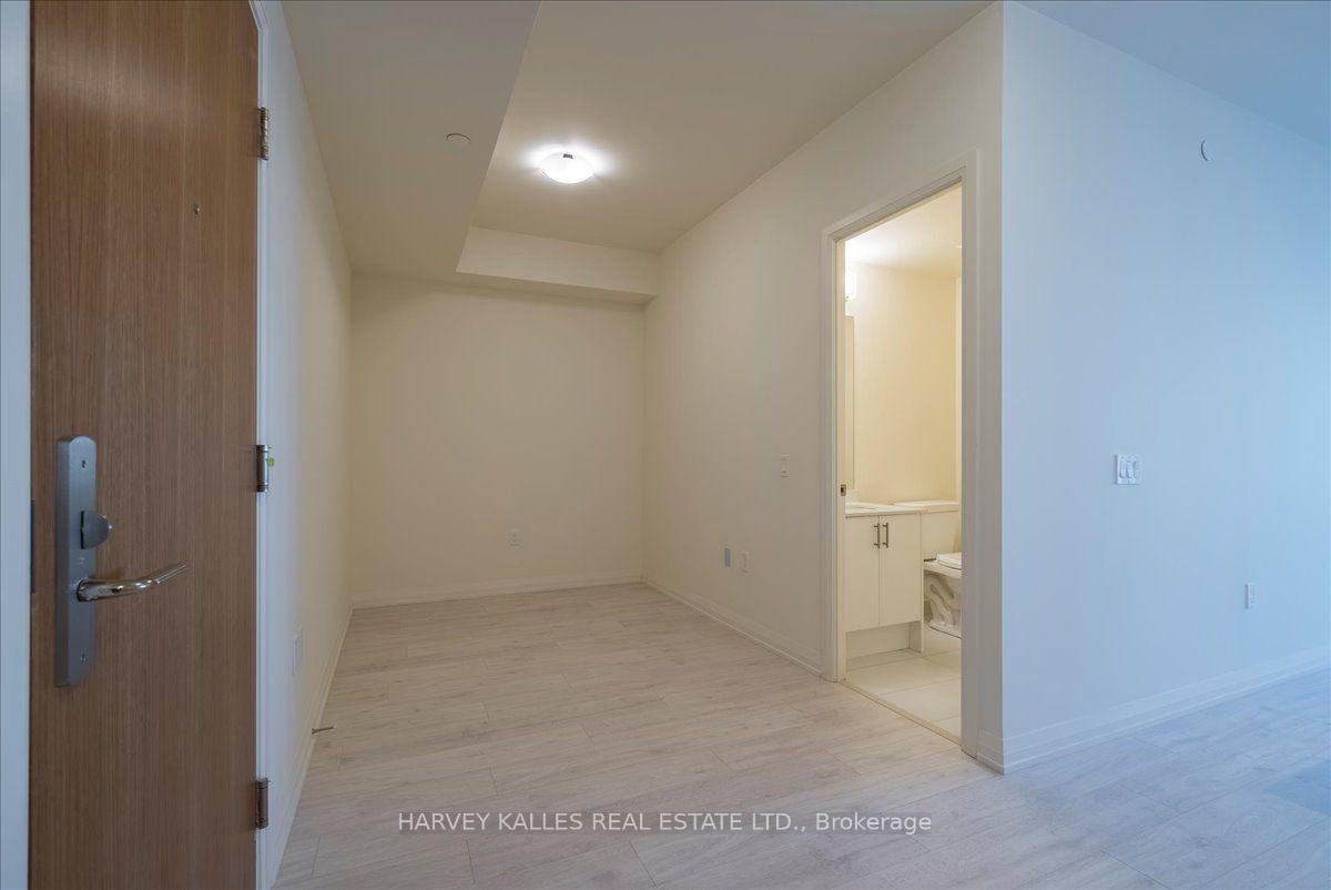 Photo 7 of Unit 411, 8960 Jane Street, Vaughan, Concord — HOMEH