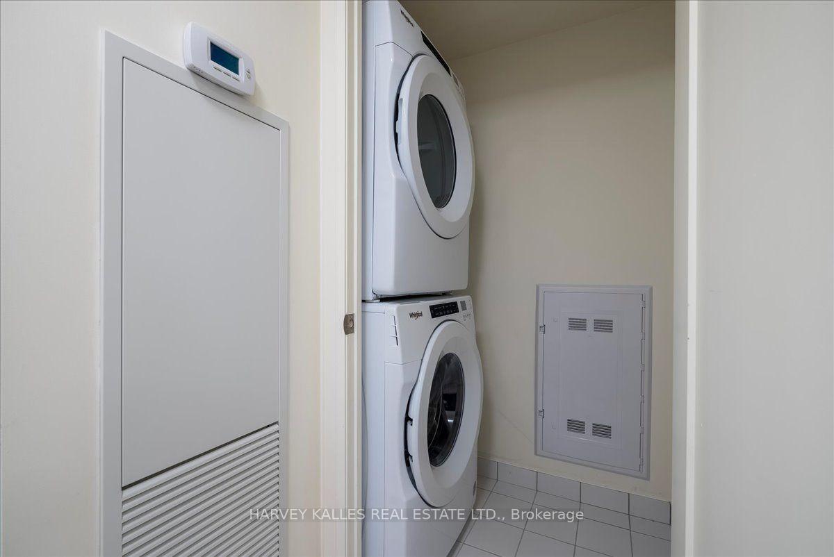 Photo 15 of Unit 411, 8960 Jane Street, Vaughan, Concord — HOMEH