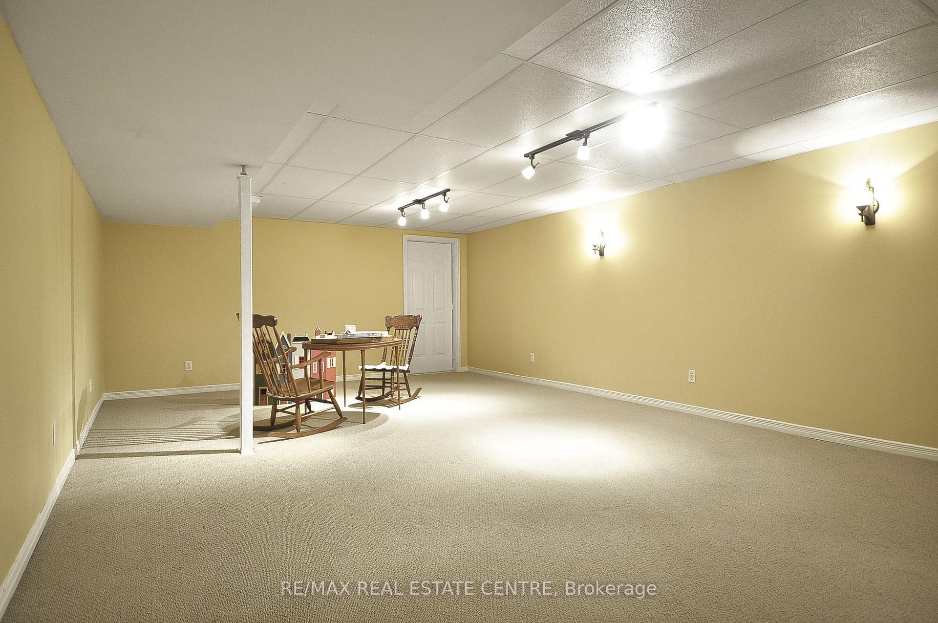 Photo 9 of 6 Terraview Crescent, Guelph, Kortright West — HOMEH