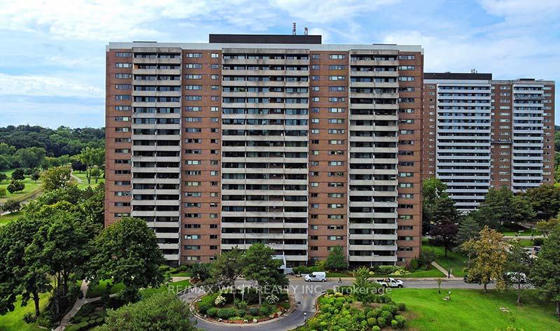 Photo 1 of Unit 802, 250 Scarlett Road, Toronto, Rockcliffe-Smythe — HOMEH