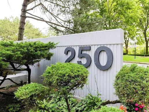 Photo 2 of Unit 802, 250 Scarlett Road, Toronto, Rockcliffe-Smythe — HOMEH