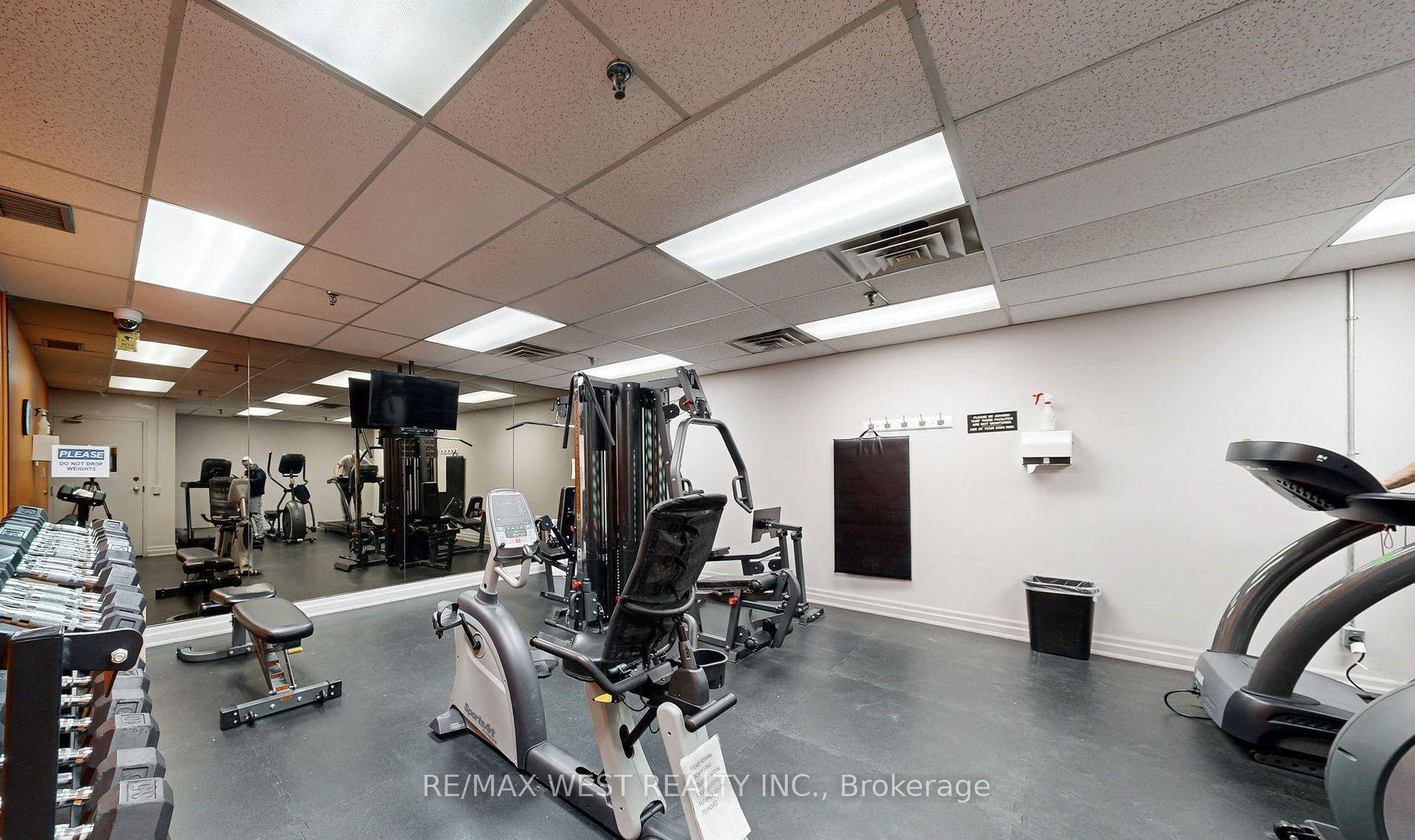 Photo 20 of Unit 802, 250 Scarlett Road, Toronto, Rockcliffe-Smythe — HOMEH