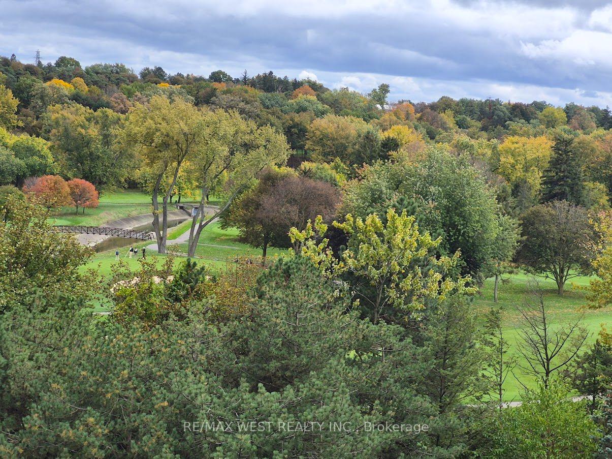 Photo 23 of Unit 802, 250 Scarlett Road, Toronto, Rockcliffe-Smythe — HOMEH