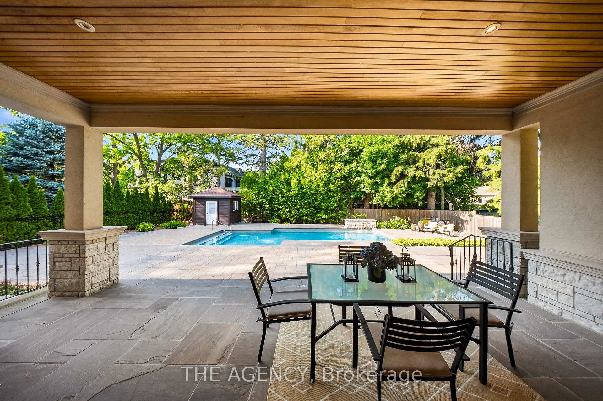 Photo 38 of 1098 Lakeshore Road W, Oakville, Southwest — HOMEH
