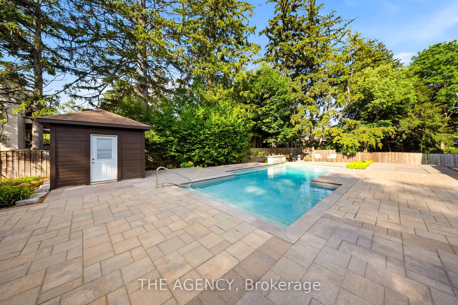 Photo 39 of 1098 Lakeshore Road W, Oakville, Southwest — HOMEH