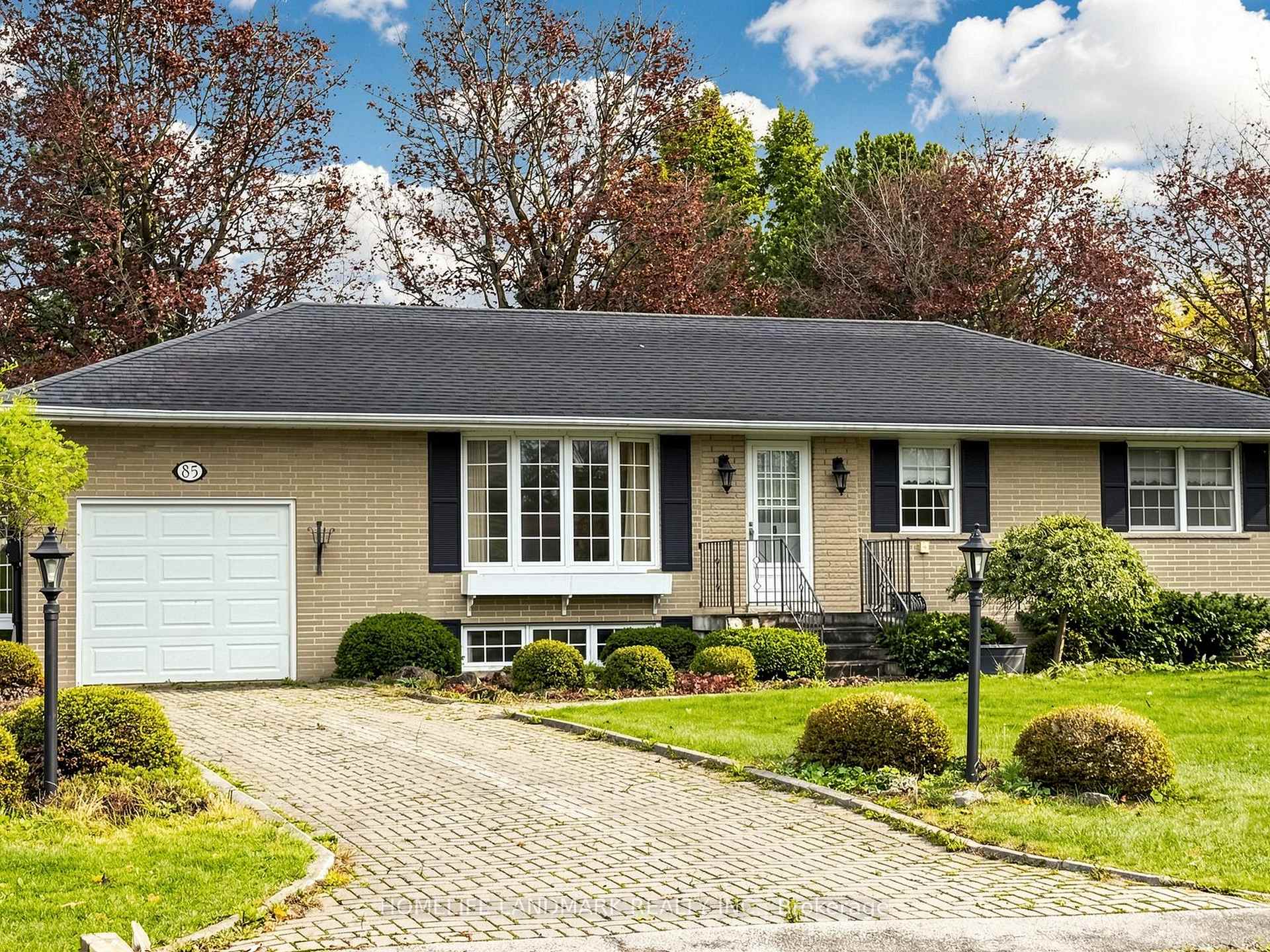 Photo 1 of 85 Patricia Drive, King, King City — HOMEH