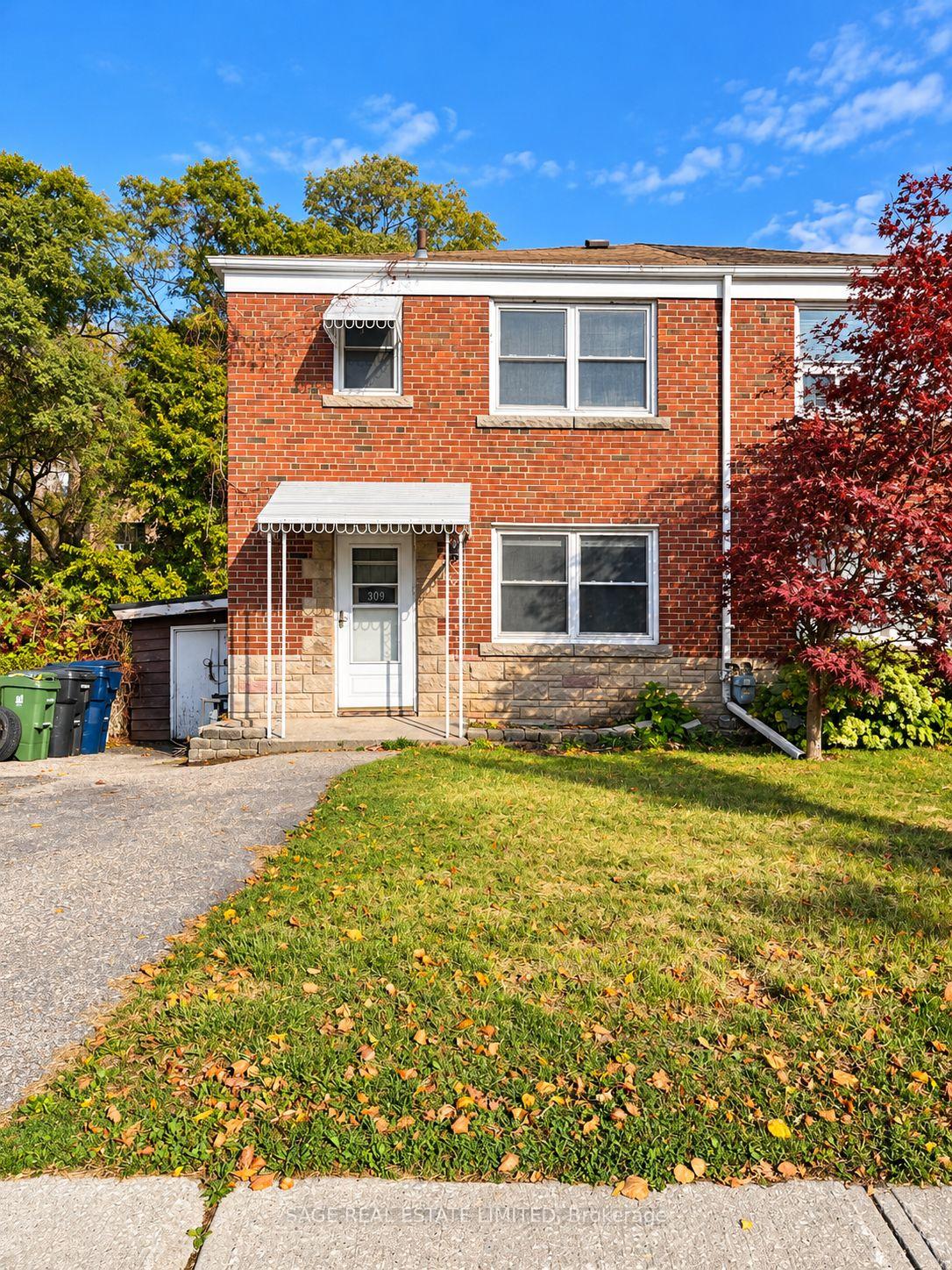 Photo 2 of Unit Upper/Main Unit, 309 Blantyre Avenue, Scarborough, Birchcliffe-Cliffside — HOMEH