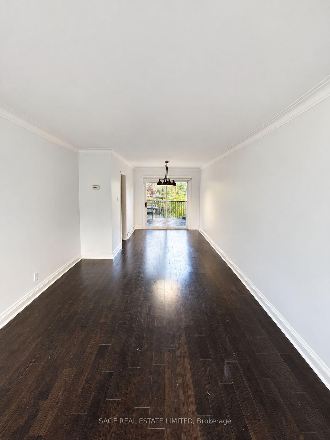 Photo 3 of Unit Upper/Main Unit, 309 Blantyre Avenue, Scarborough, Birchcliffe-Cliffside — HOMEH