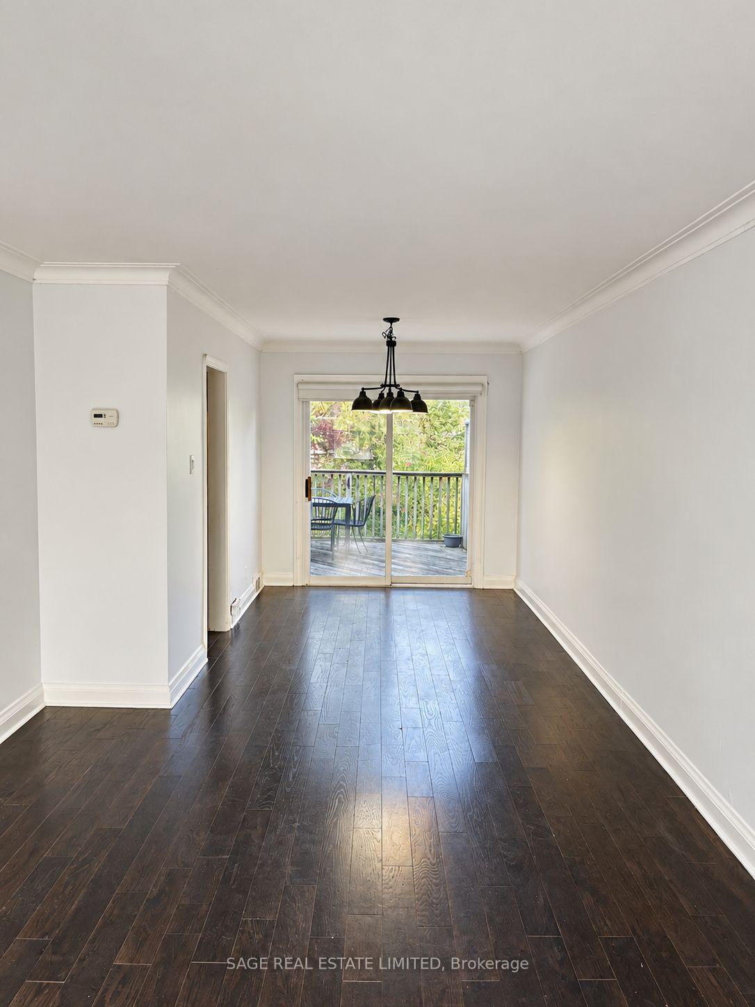 Photo 5 of Unit Upper/Main Unit, 309 Blantyre Avenue, Scarborough, Birchcliffe-Cliffside — HOMEH