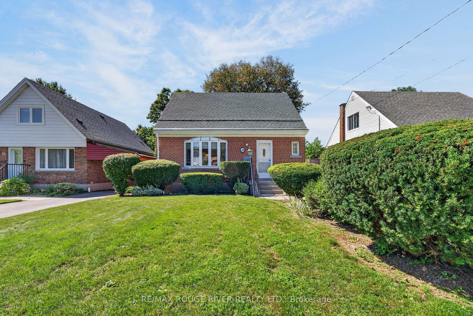 Photo 1 of 38 Singleton Rd, Scarborough, Wexford-Maryvale — HOMEH