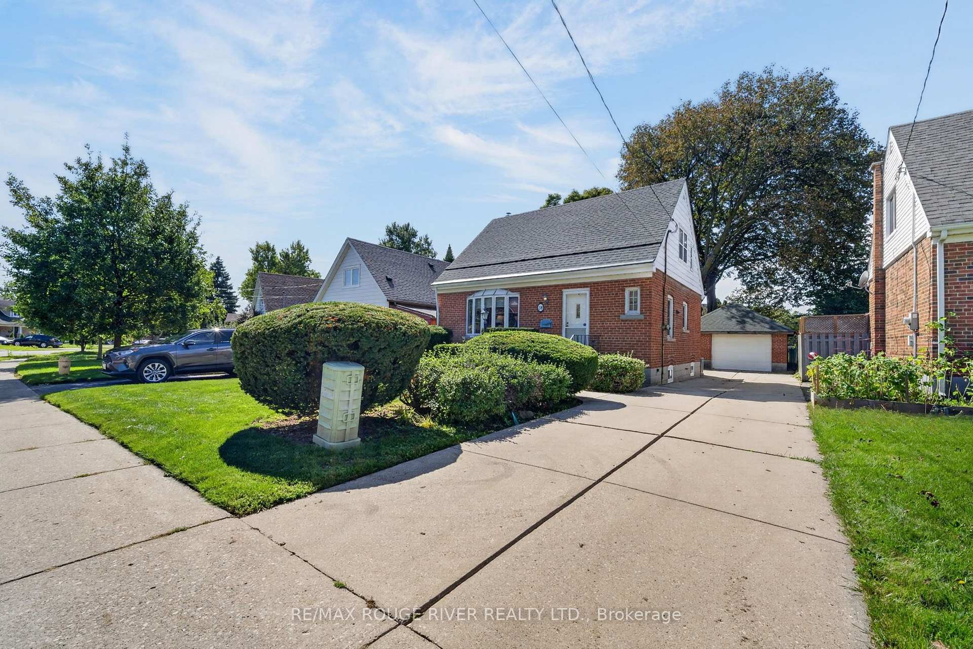 Photo 2 of 38 Singleton Rd, Scarborough, Wexford-Maryvale — HOMEH