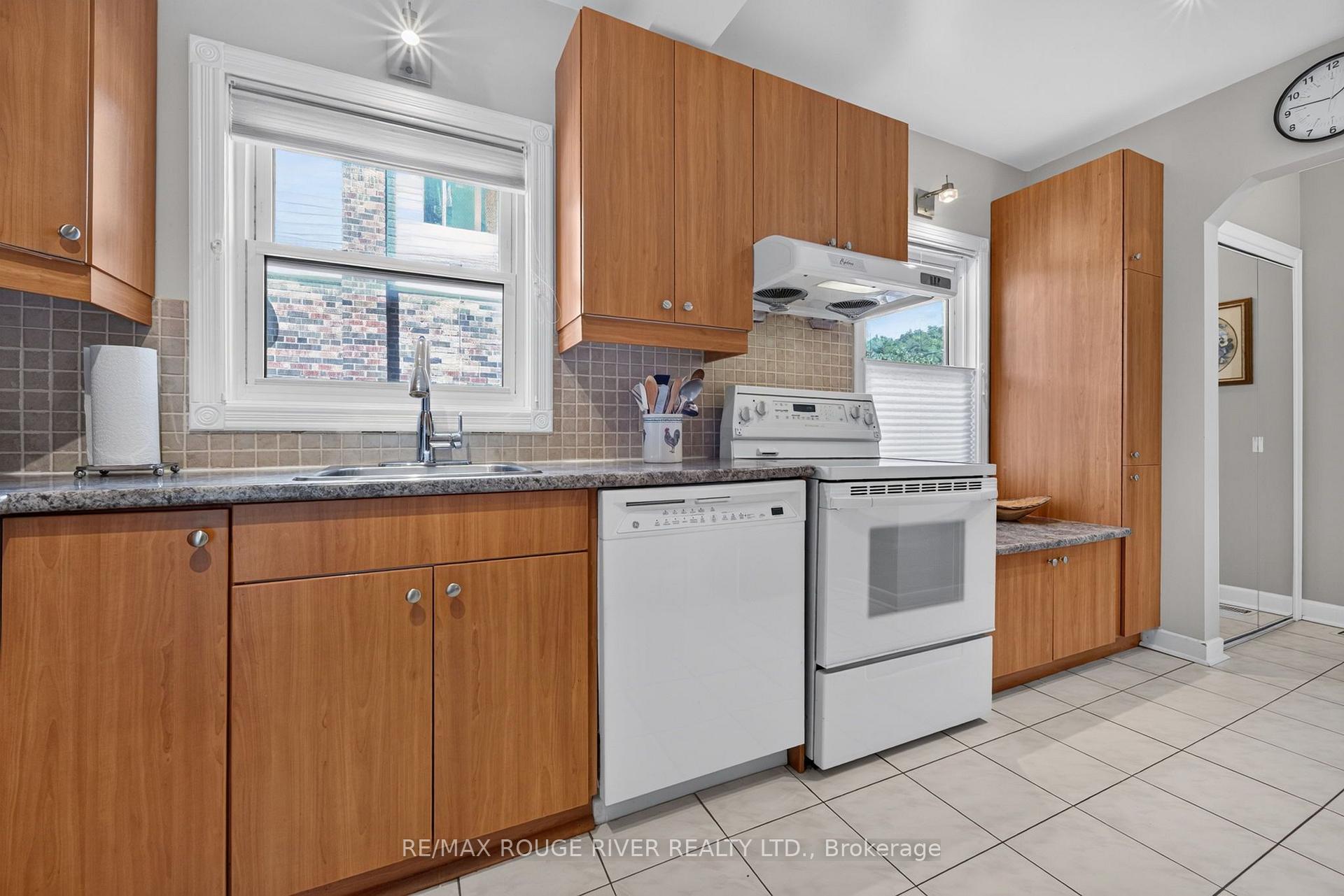 Photo 11 of 38 Singleton Rd, Scarborough, Wexford-Maryvale — HOMEH