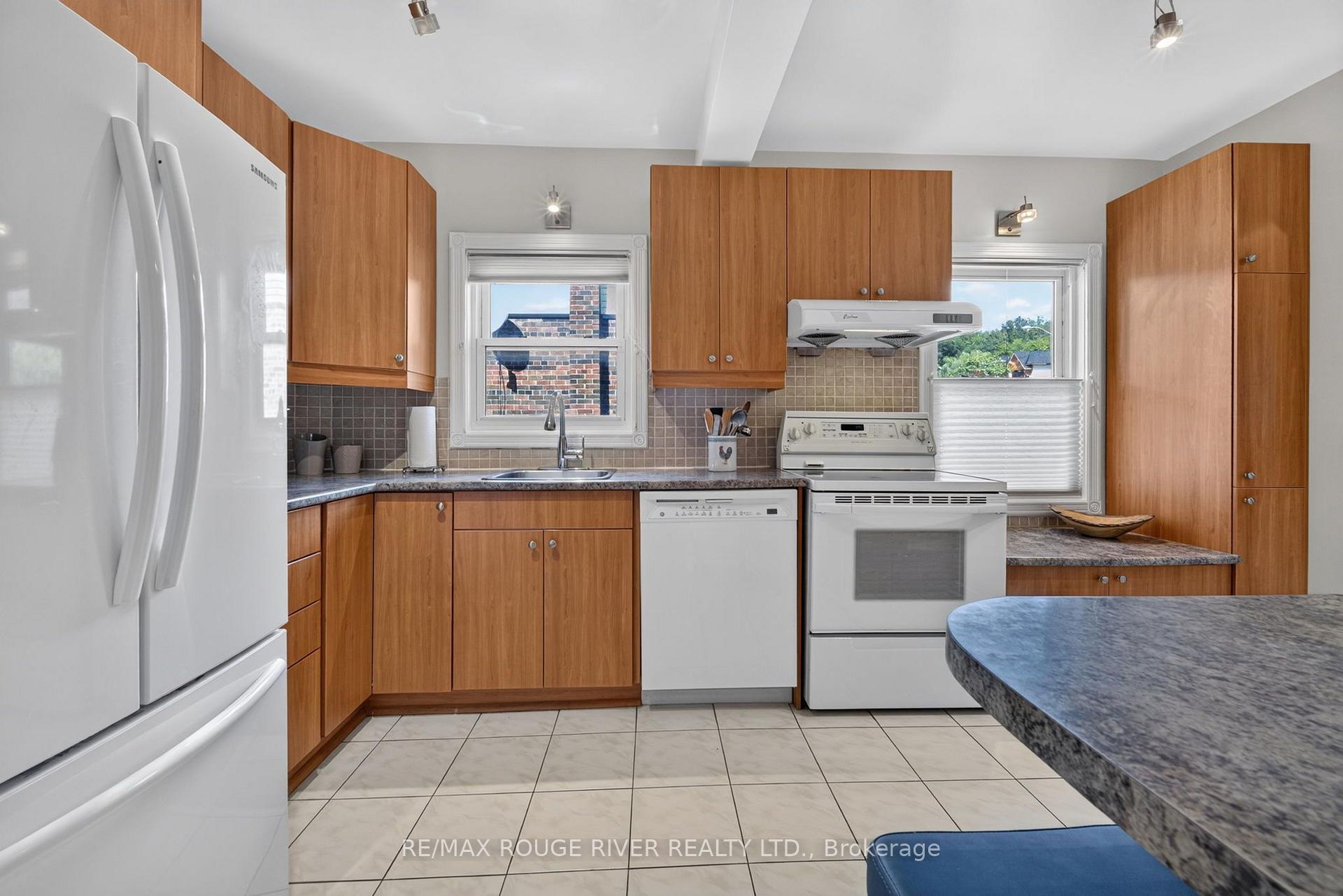 Photo 12 of 38 Singleton Rd, Scarborough, Wexford-Maryvale — HOMEH