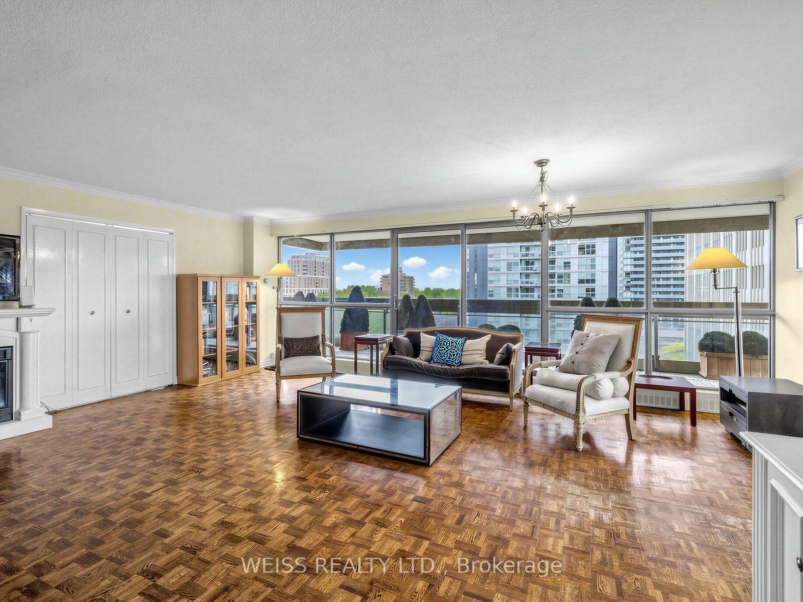 Photo 10 of Unit 903, 63 St. Clair Avenue W, Toronto, Yonge-St. Clair — HOMEH