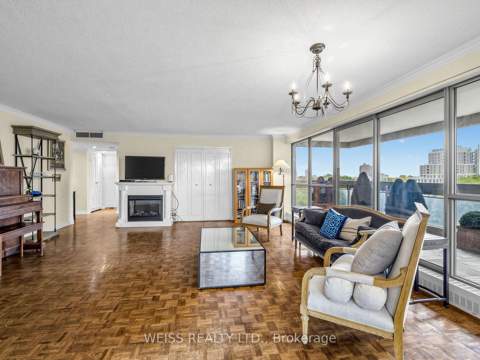 Photo 11 of Unit 903, 63 St. Clair Avenue W, Toronto, Yonge-St. Clair — HOMEH