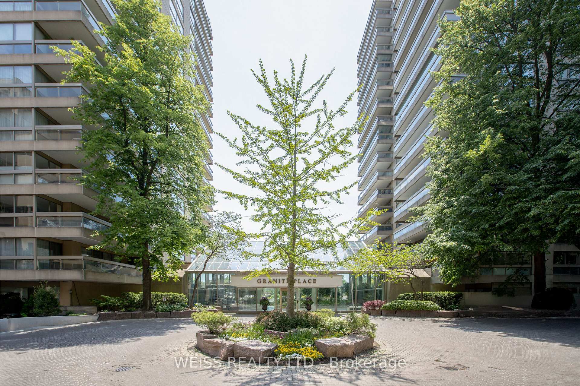 Photo of Unit 903, 63 St. Clair Avenue W