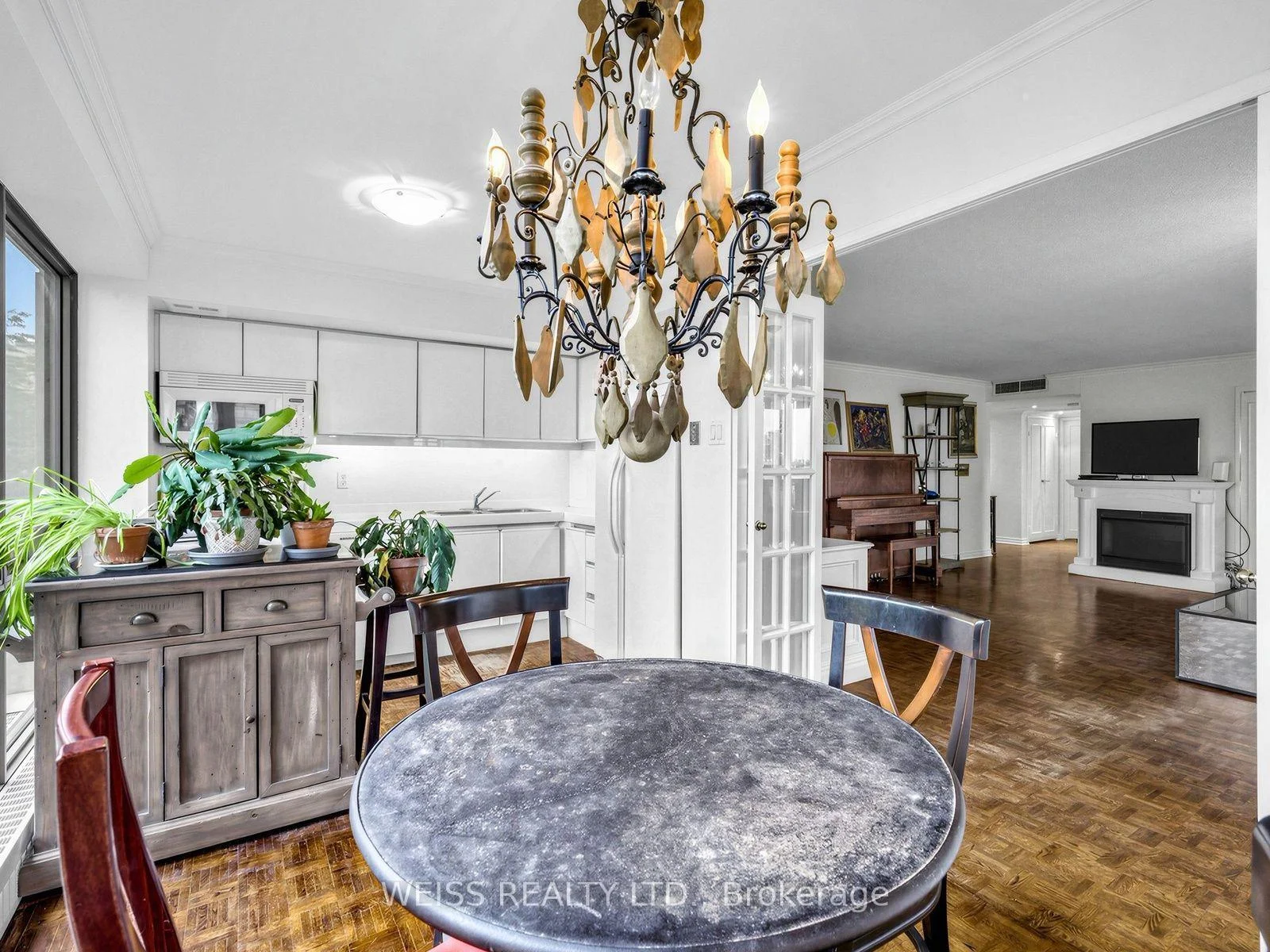 Photo 17 of Unit 903, 63 St. Clair Avenue W, Toronto, Yonge-St. Clair — HOMEH