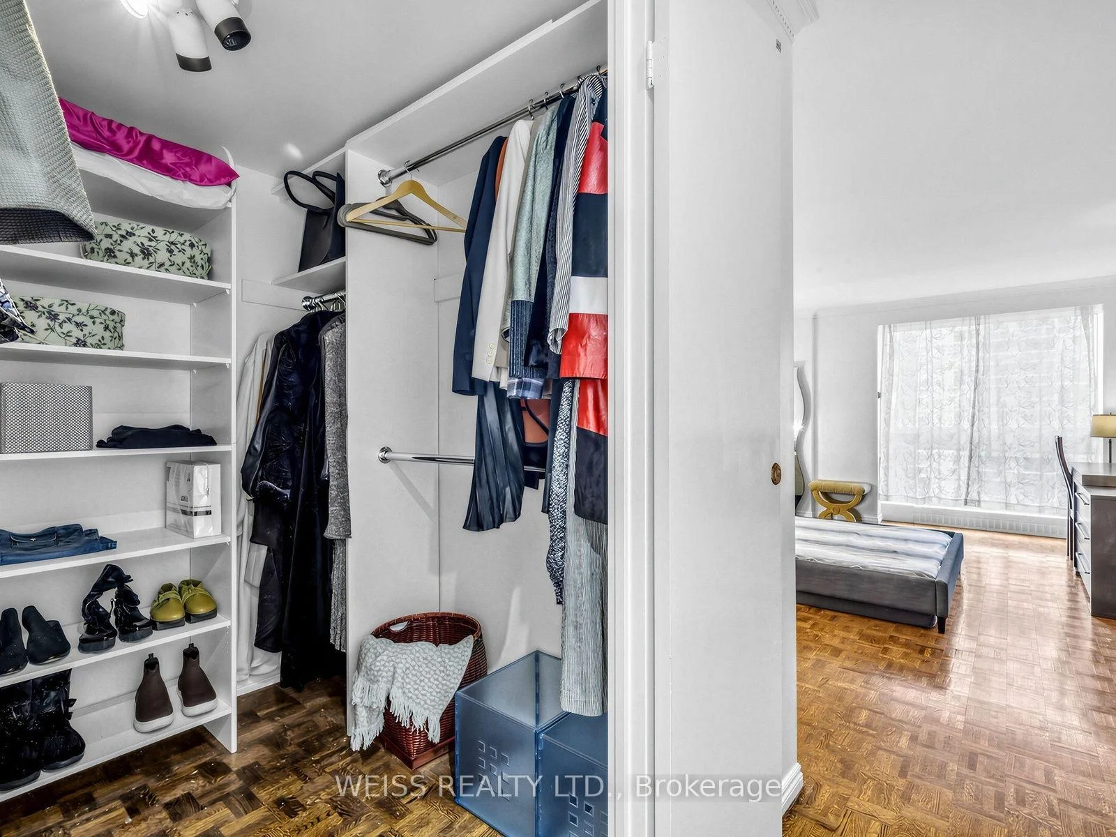 Photo 33 of Unit 903, 63 St. Clair Avenue W, Toronto, Yonge-St. Clair — HOMEH
