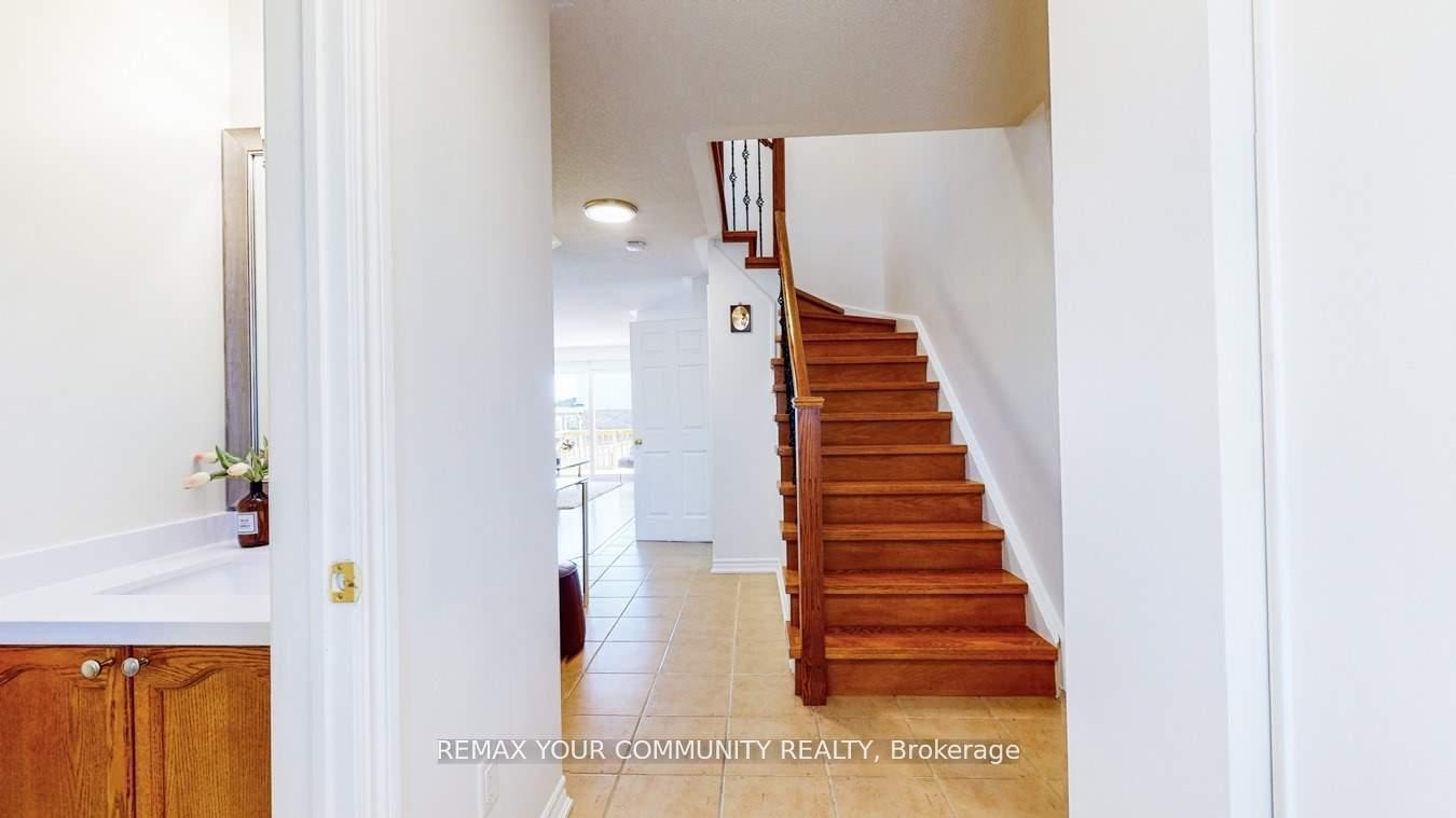 Photo 5 of 143 Cornish Drive E, Clarington, Courtice — HOMEH