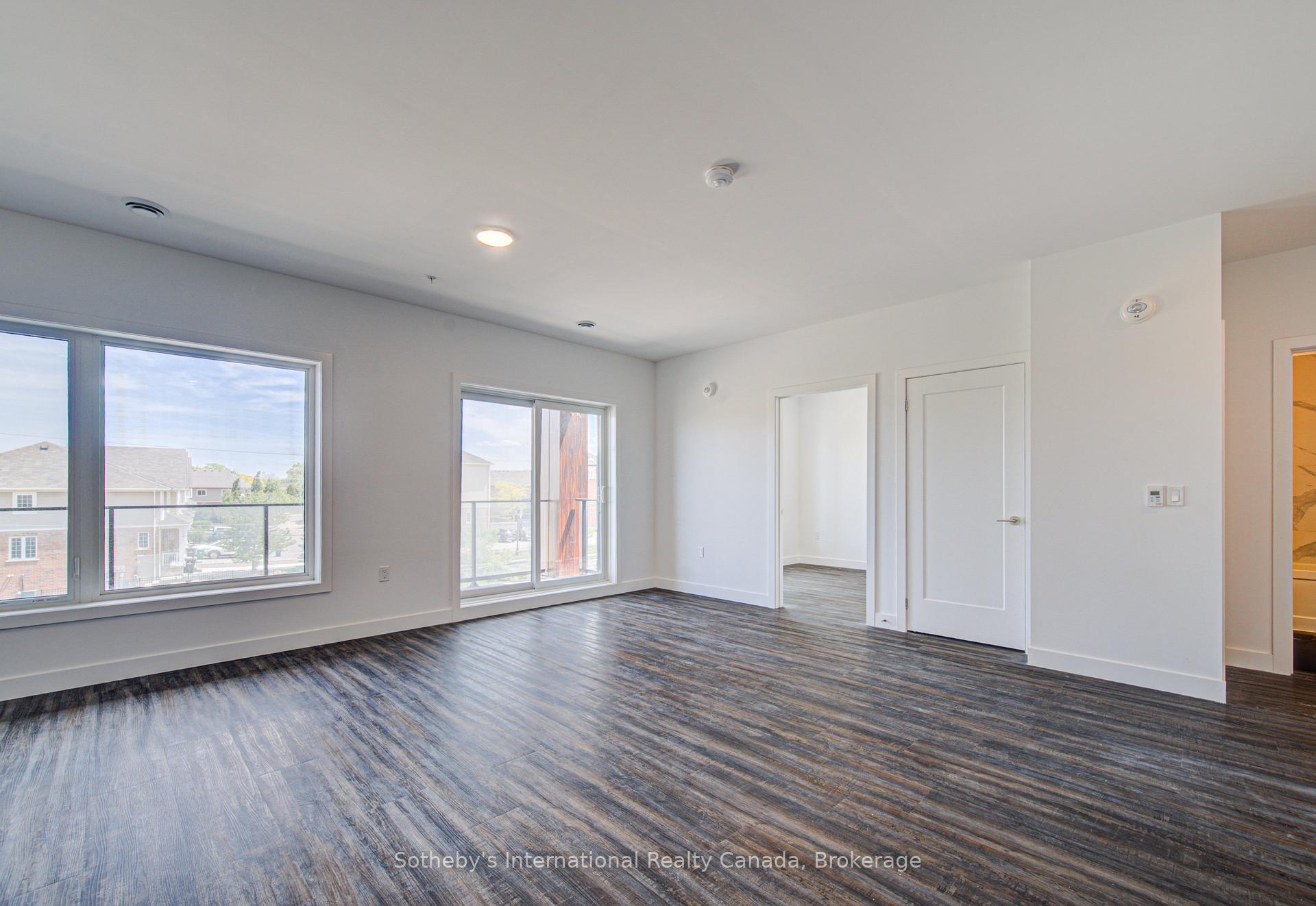 Photo 14 of Unit 402, 408 Dundas Street S, Cambridge, Christopher-Champlain — HOMEH