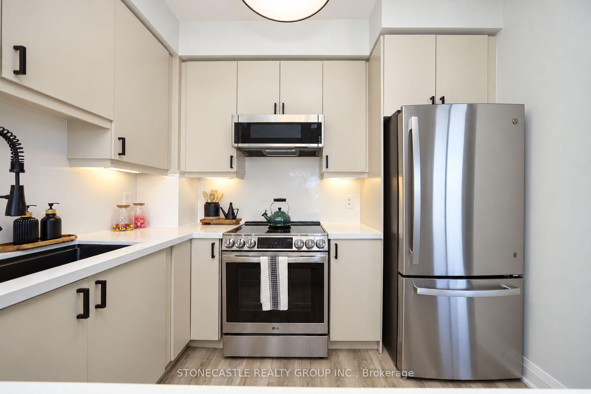 Photo 15 of Unit 920, 12 Woodstream Boulevard, Vaughan, Vaughan Grove — HOMEH