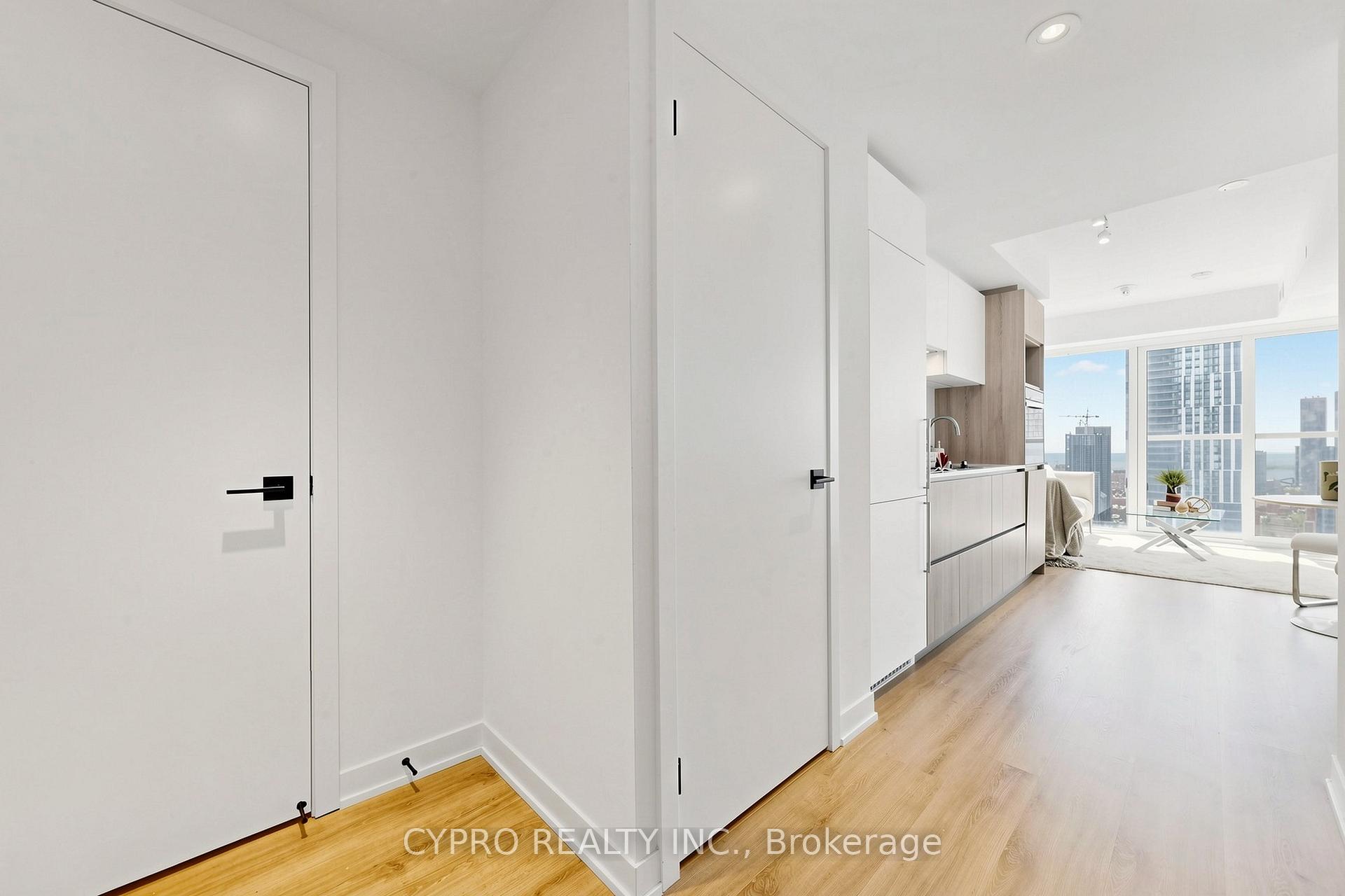 Photo 5 of Unit 3802, 319 Jarvis Street, Toronto, Church-Yonge Corridor — HOMEH
