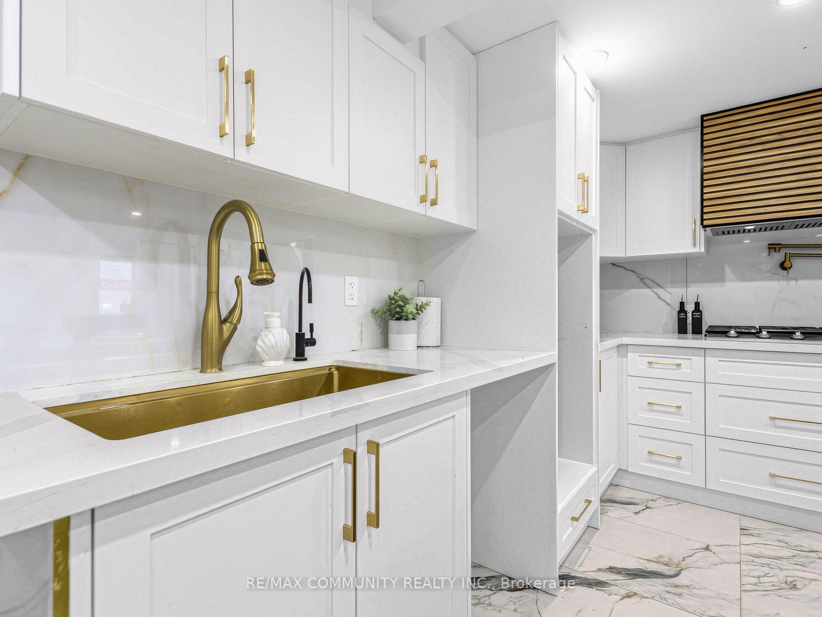 Photo 12 of 2444 Rundle Abbey, Clarington, Bowmanville — HOMEH