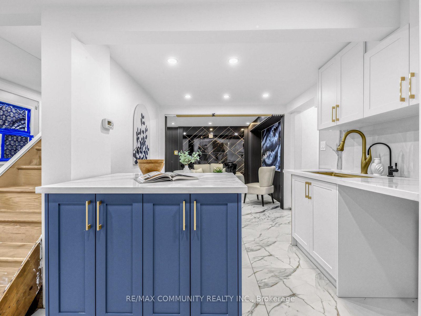 Photo 13 of 2444 Rundle Abbey, Clarington, Bowmanville — HOMEH