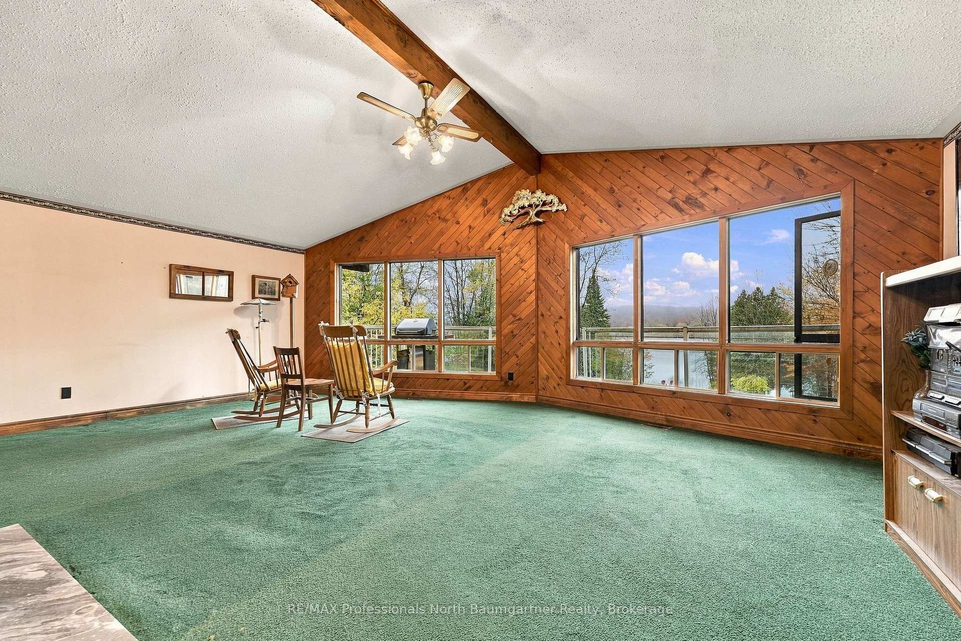 Photo 13 of 1281 Eagle Lake Road, Dysart et al, Guilford — HOMEH