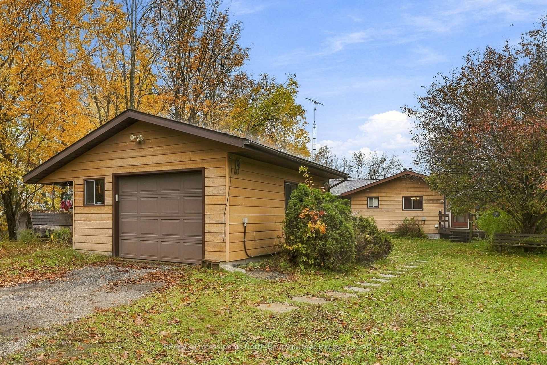 Photo 34 of 1281 Eagle Lake Road, Dysart et al, Guilford — HOMEH