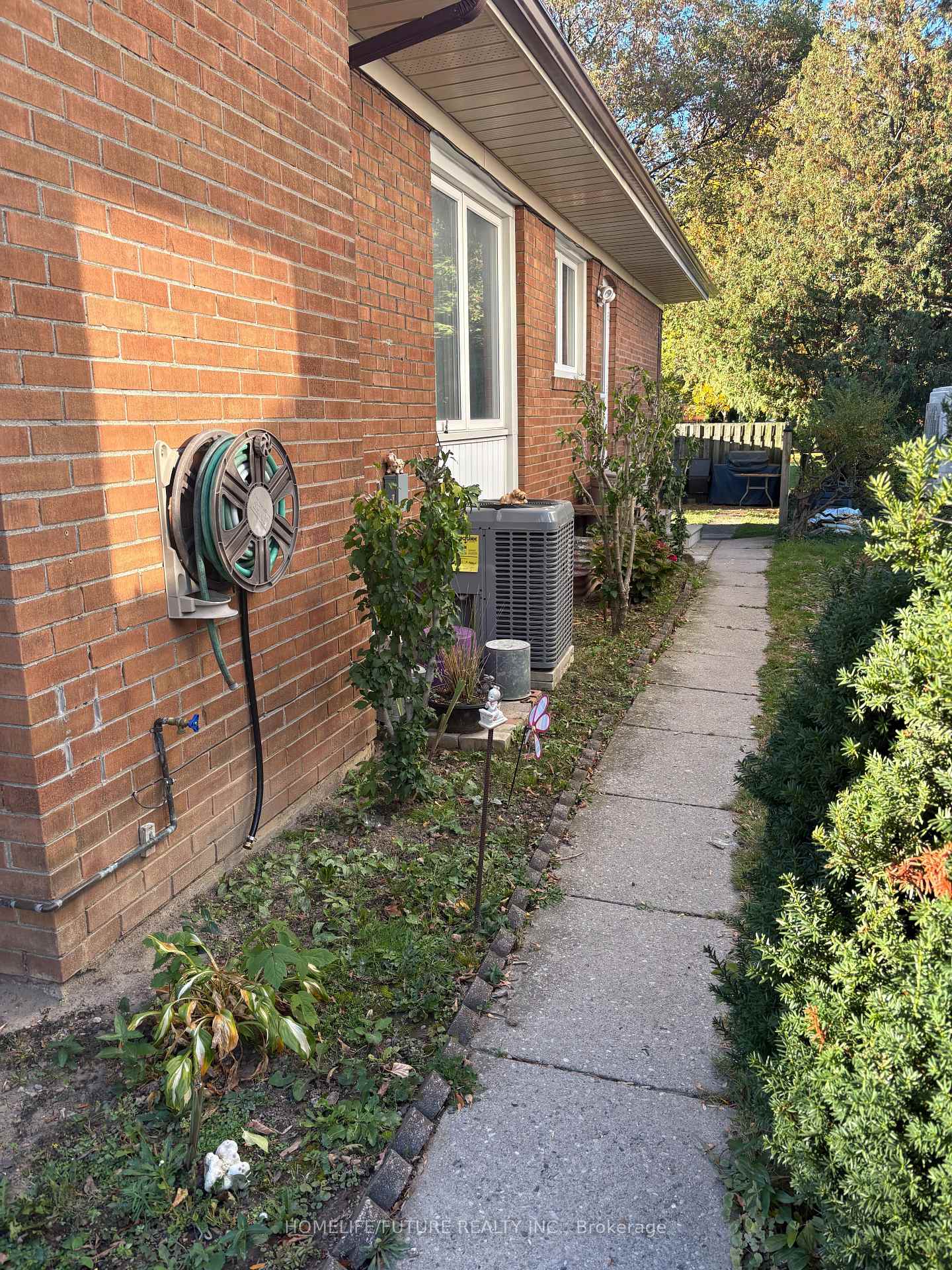 Photo 8 of Unit Bsmt, 14 Shenley Road, Scarborough, Ionview — HOMEH