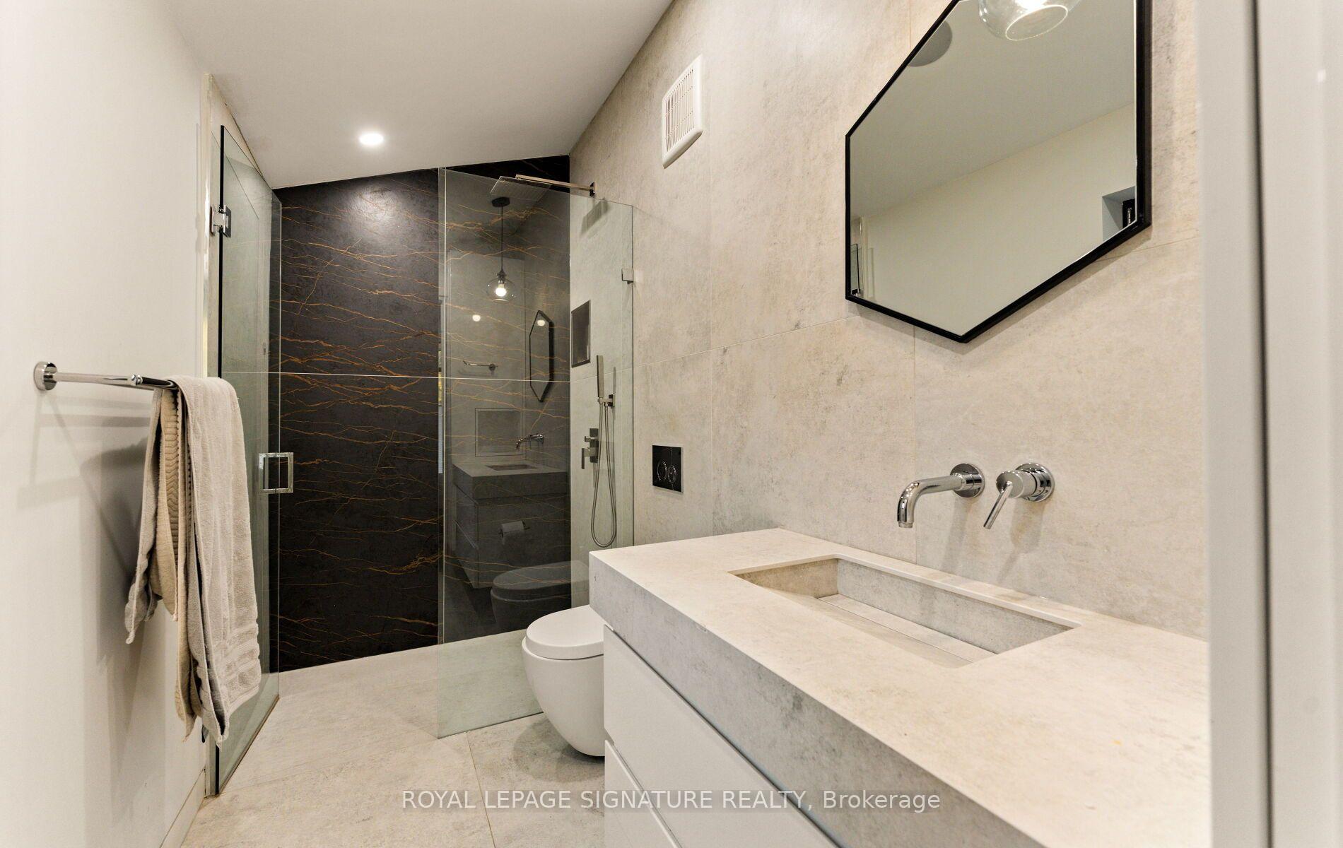 Photo 44 of 25 Eagle Road, Etobicoke, Stonegate-Queensway — HOMEH