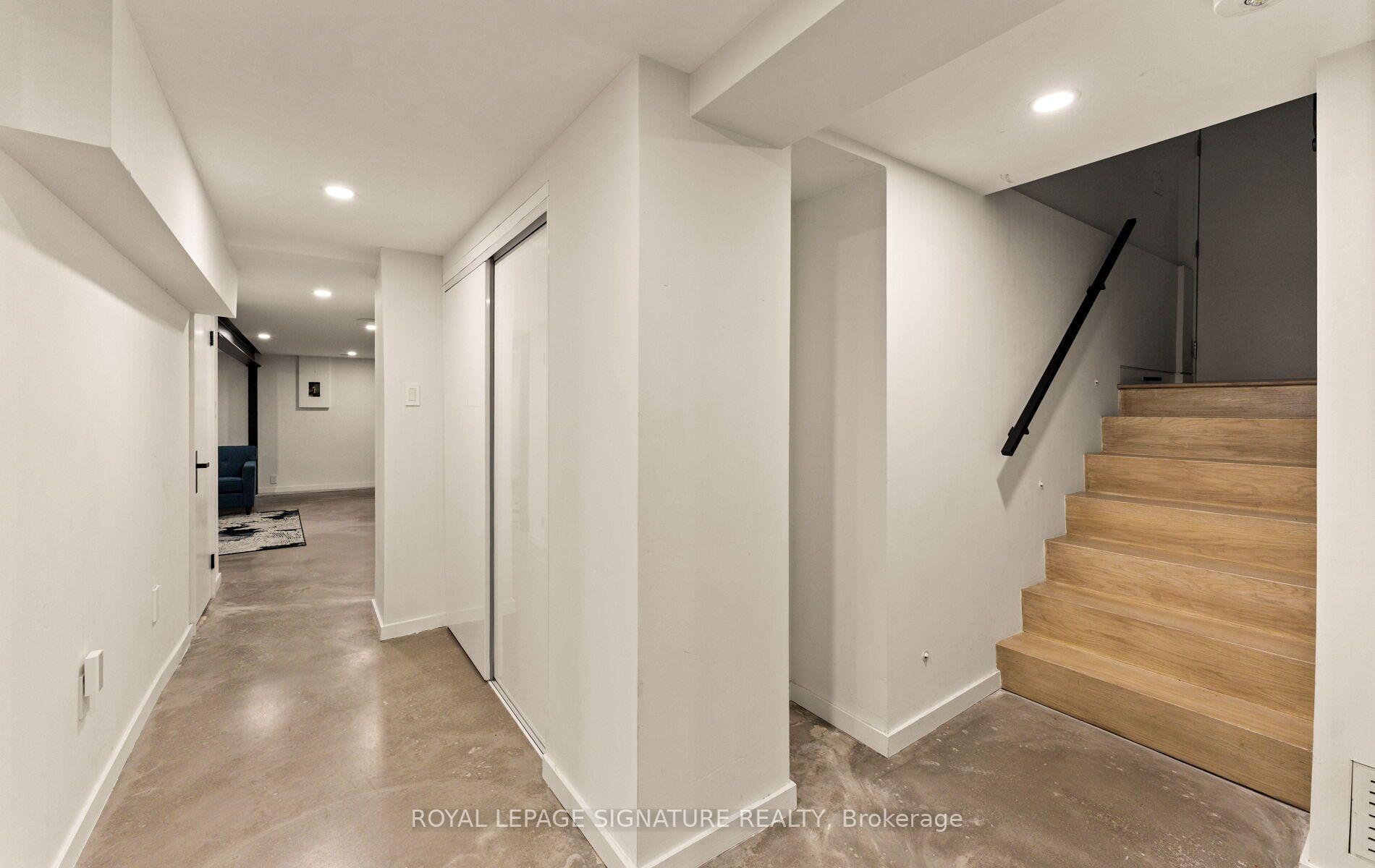 Photo 46 of 25 Eagle Road, Etobicoke, Stonegate-Queensway — HOMEH