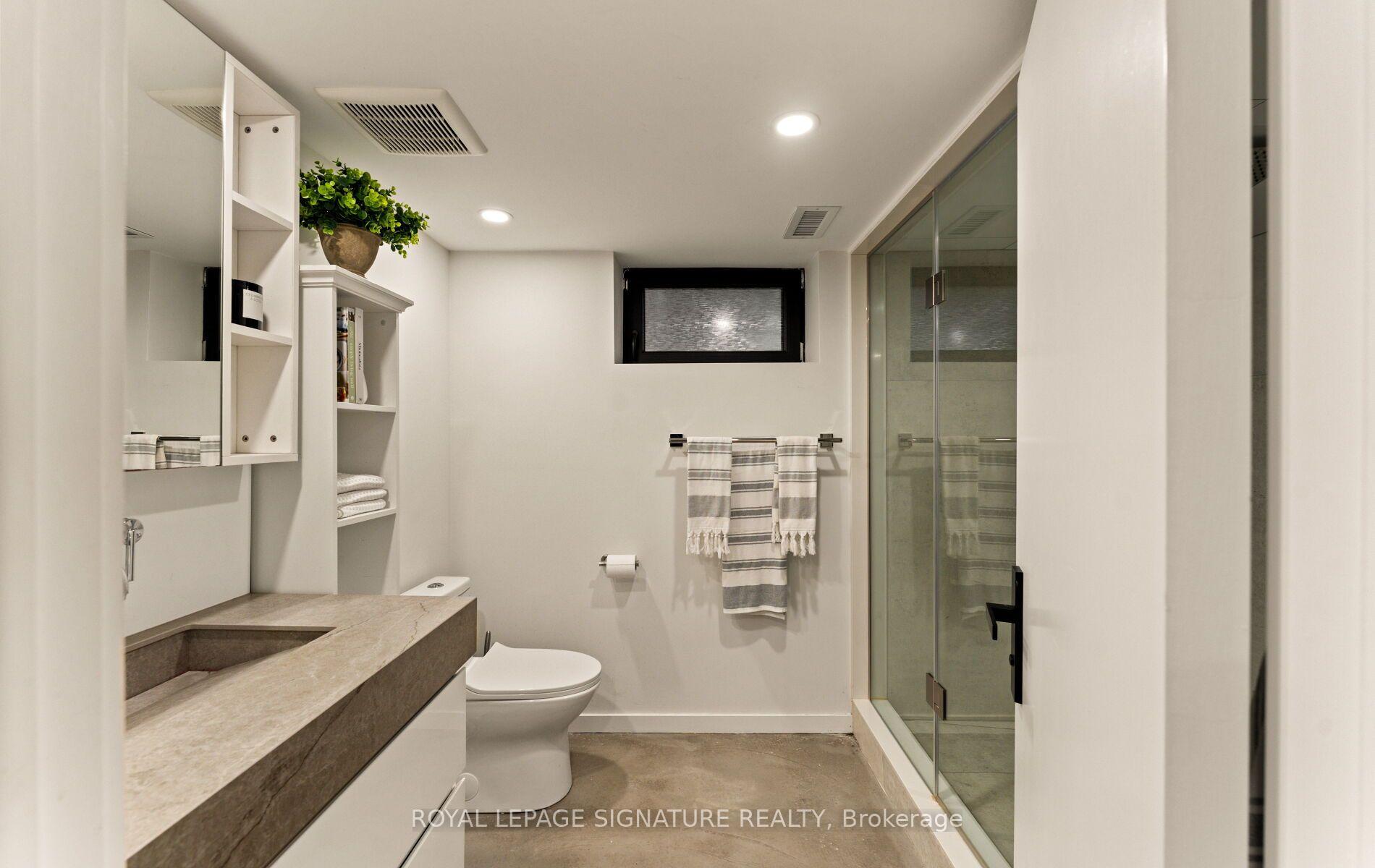 Photo 48 of 25 Eagle Road, Etobicoke, Stonegate-Queensway — HOMEH