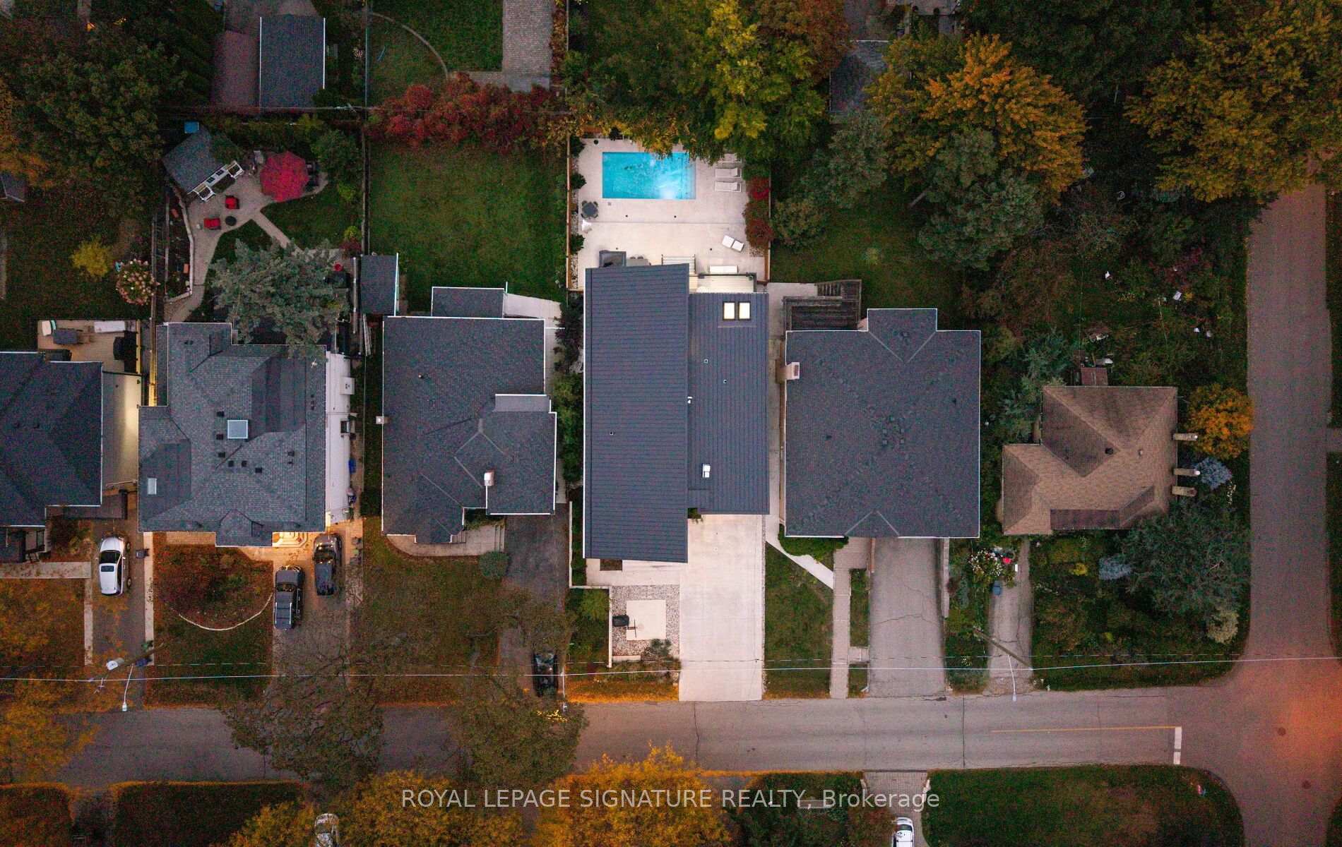 Photo 51 of 25 Eagle Road, Etobicoke, Stonegate-Queensway — HOMEH
