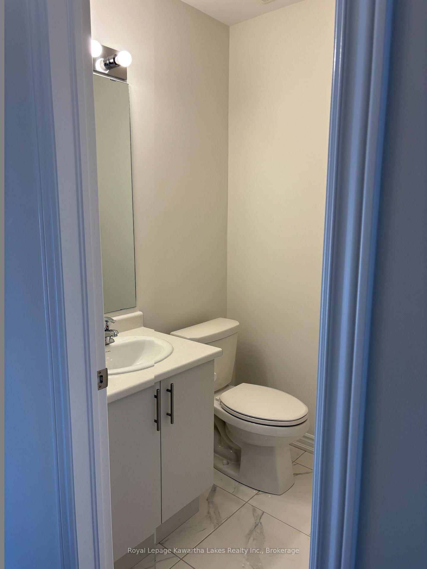 Photo 4 of 28 Ingle Way, Kawartha Lakes, Lindsay — HOMEH