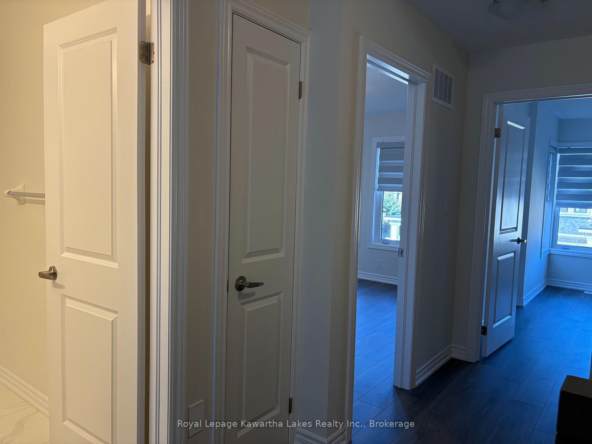 Photo 14 of 28 Ingle Way, Kawartha Lakes, Lindsay — HOMEH